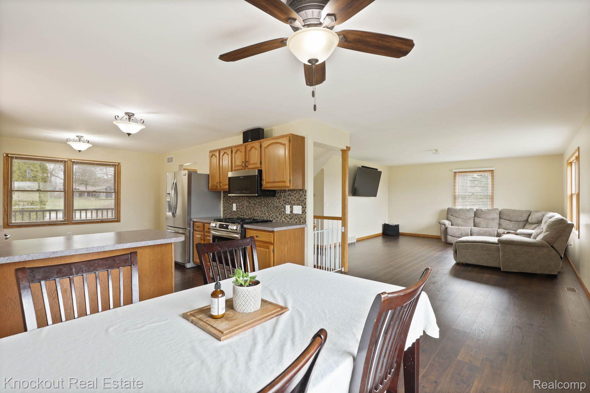 3353 MURPHY LAKE Road