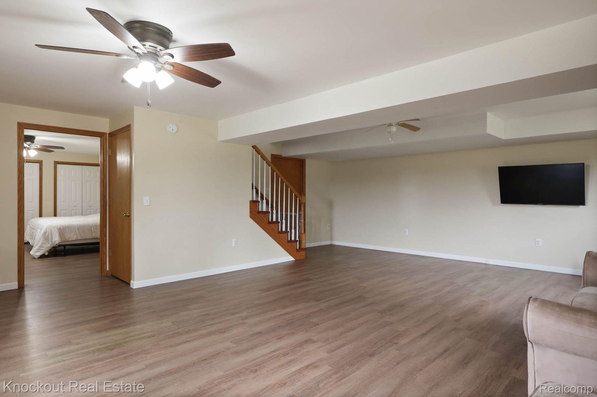 3353 MURPHY LAKE Road