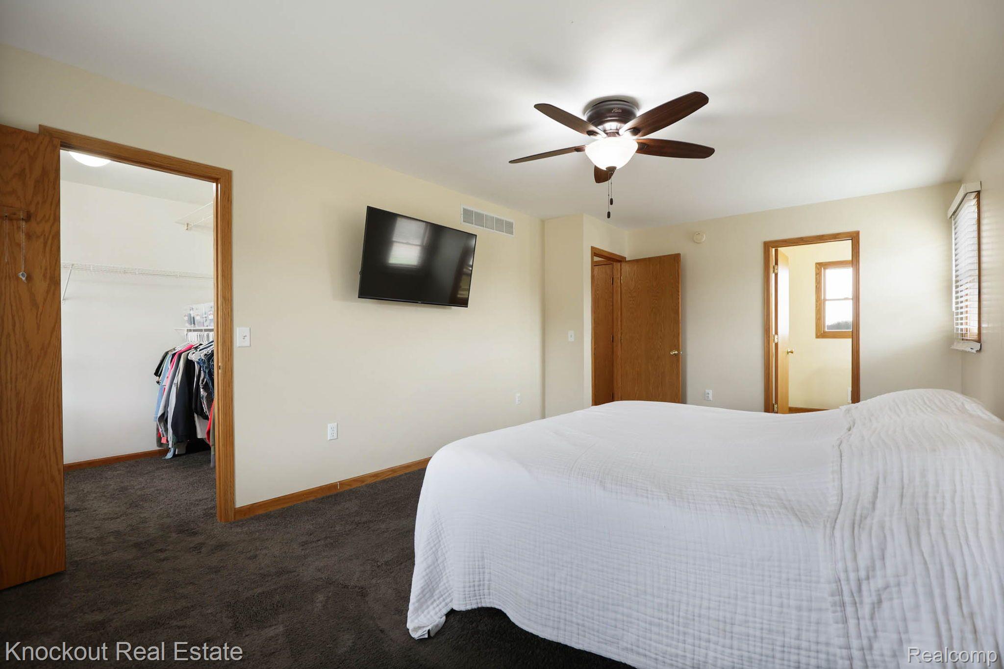 3353 MURPHY LAKE Road