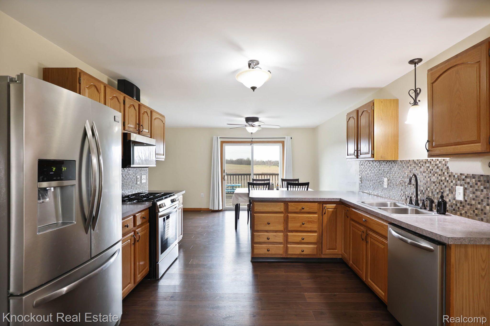 3353 MURPHY LAKE Road