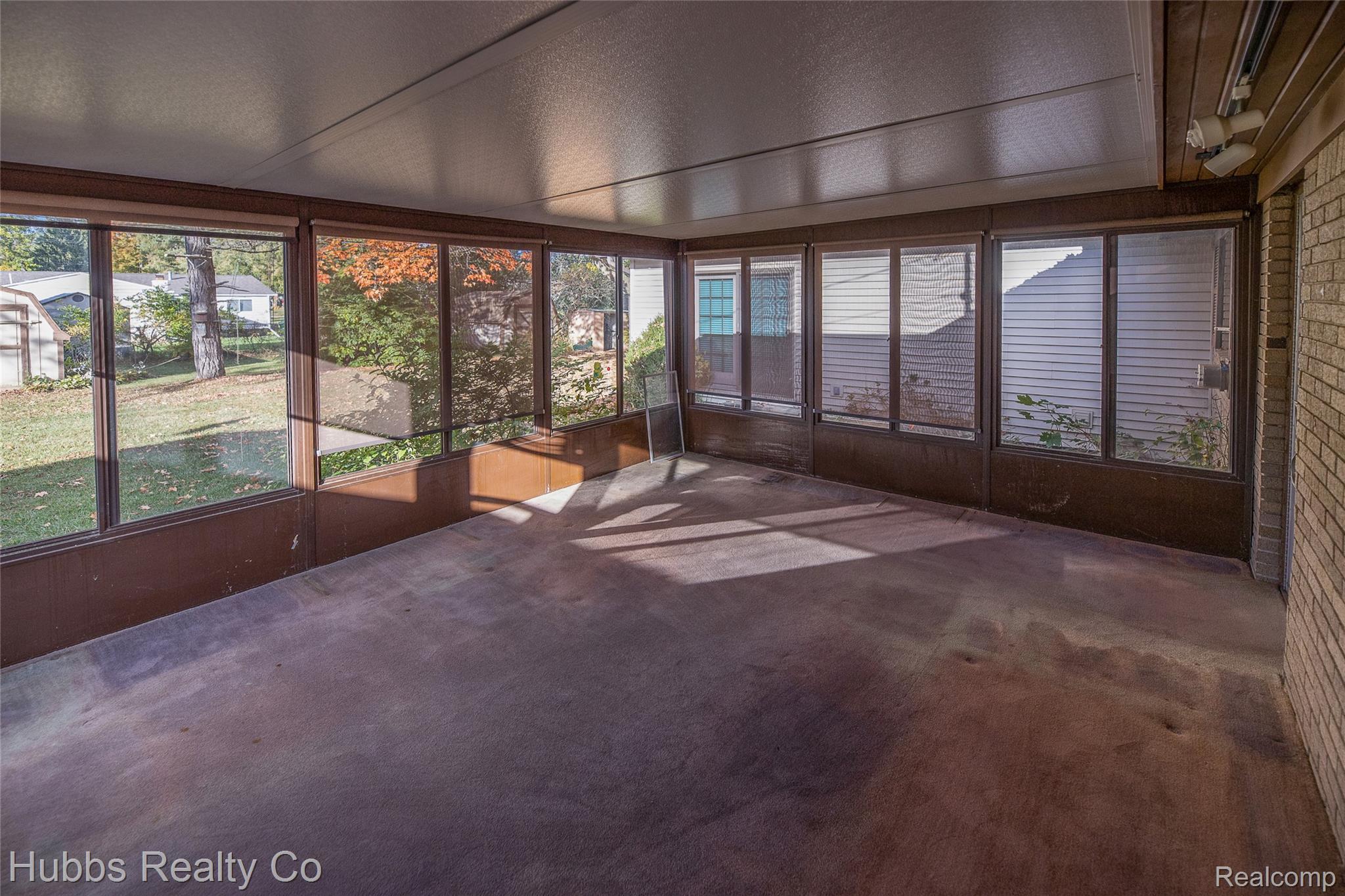 7122 Abbey Lane