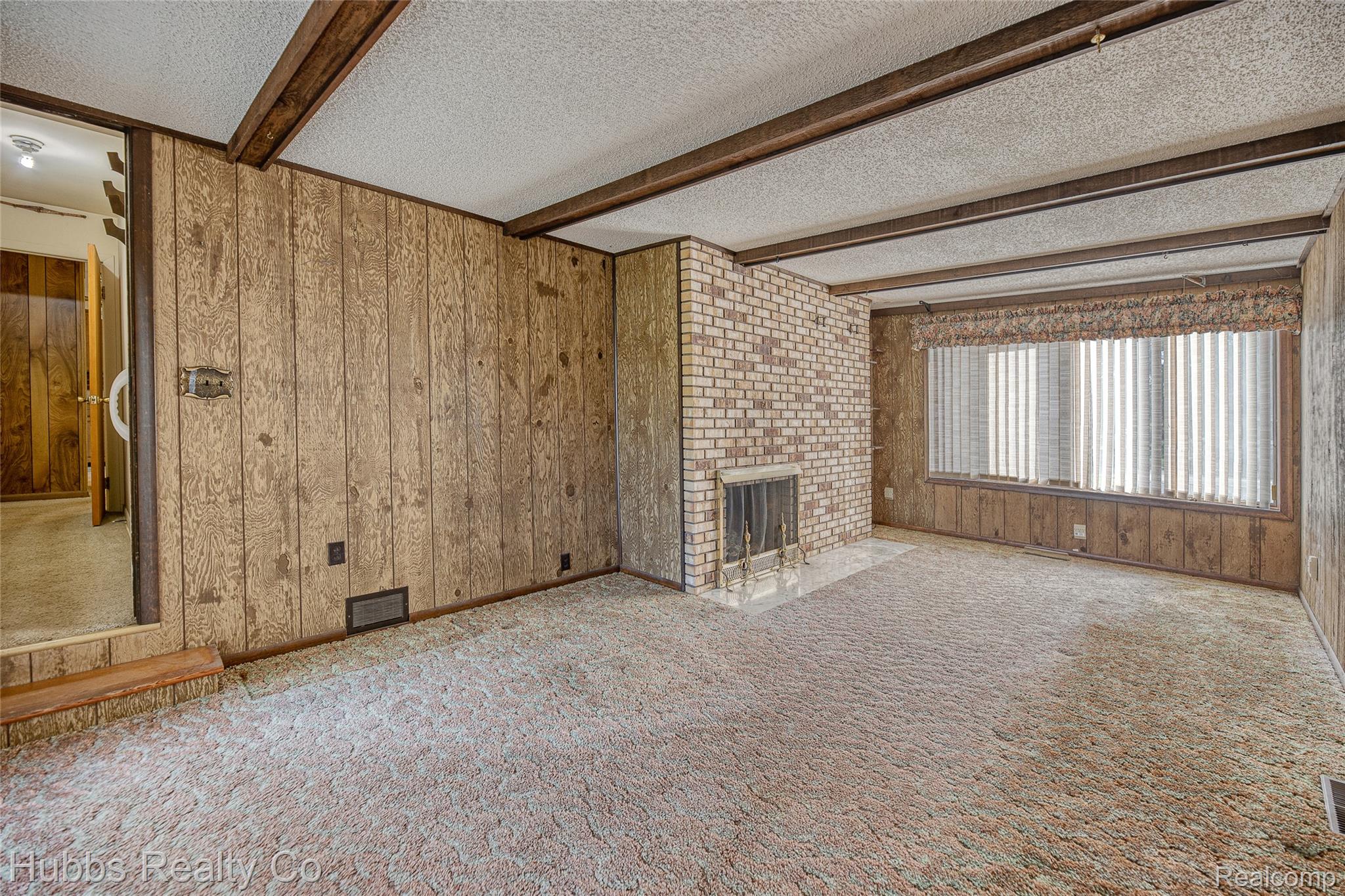 7122 Abbey Lane