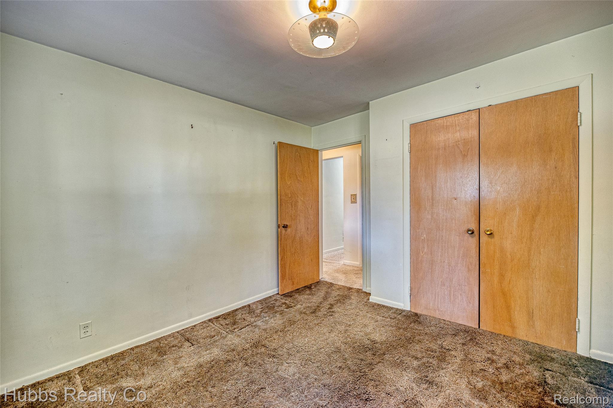 7122 Abbey Lane