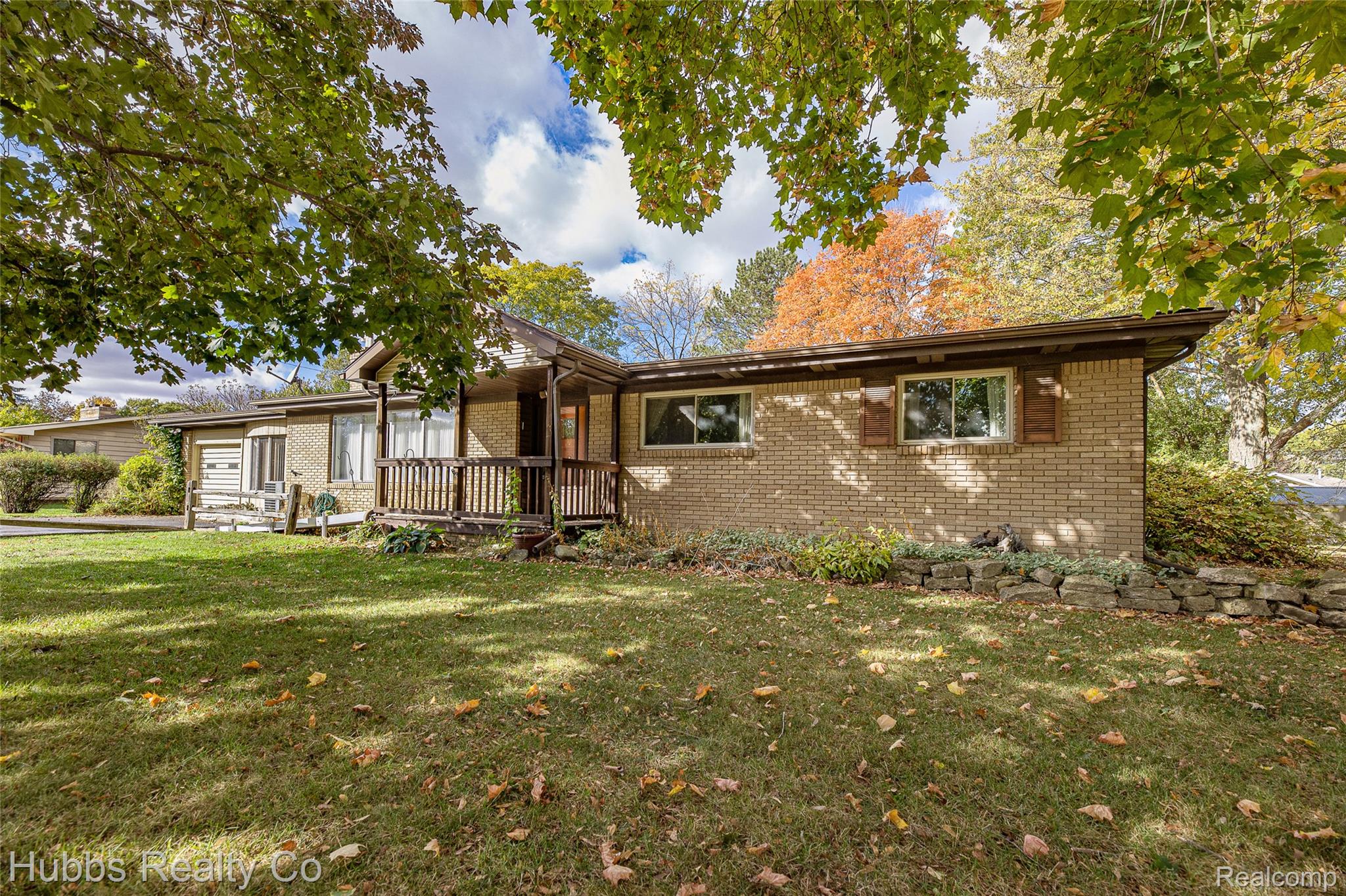 7122 Abbey Lane