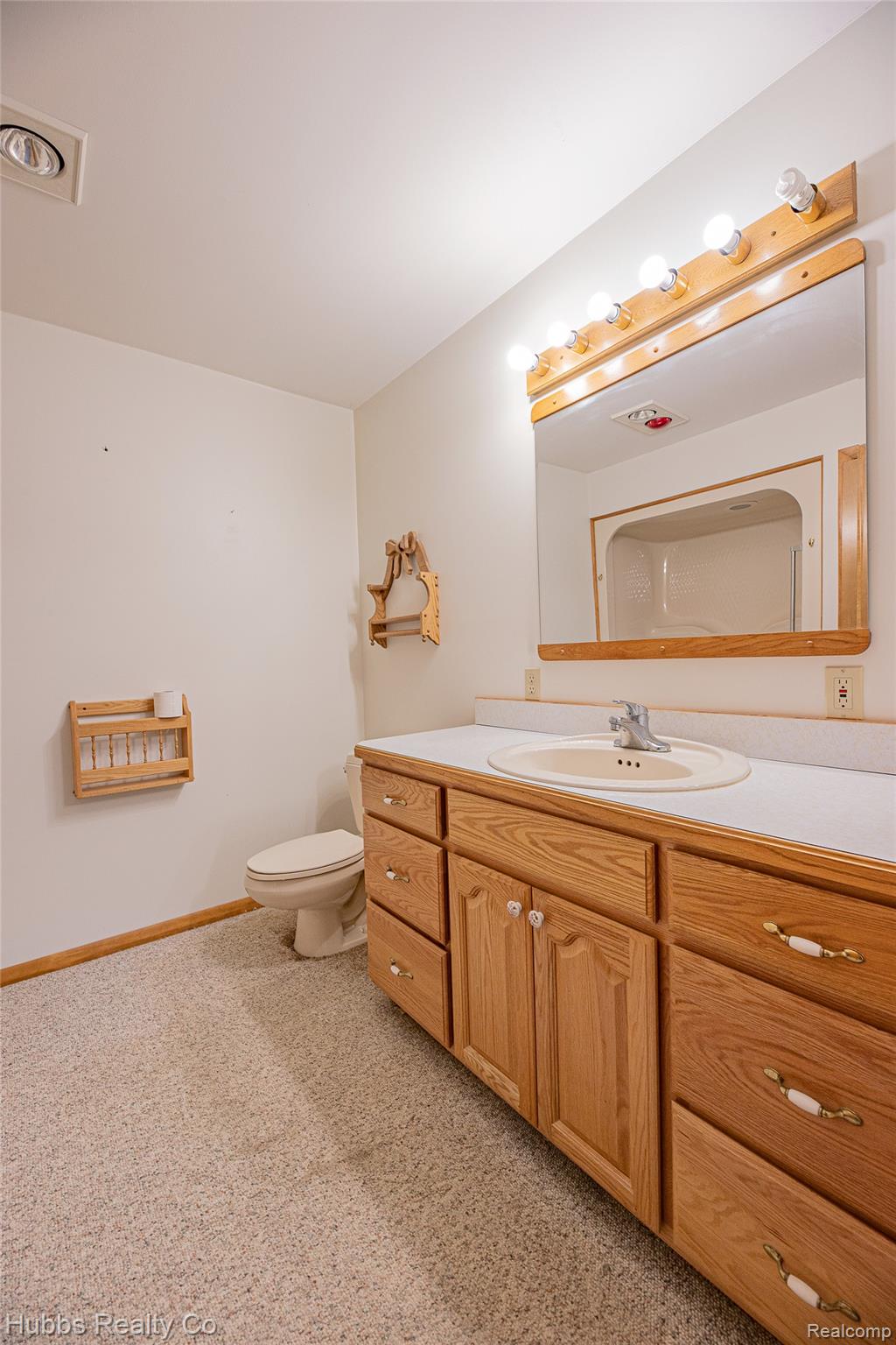 7122 Abbey Lane
