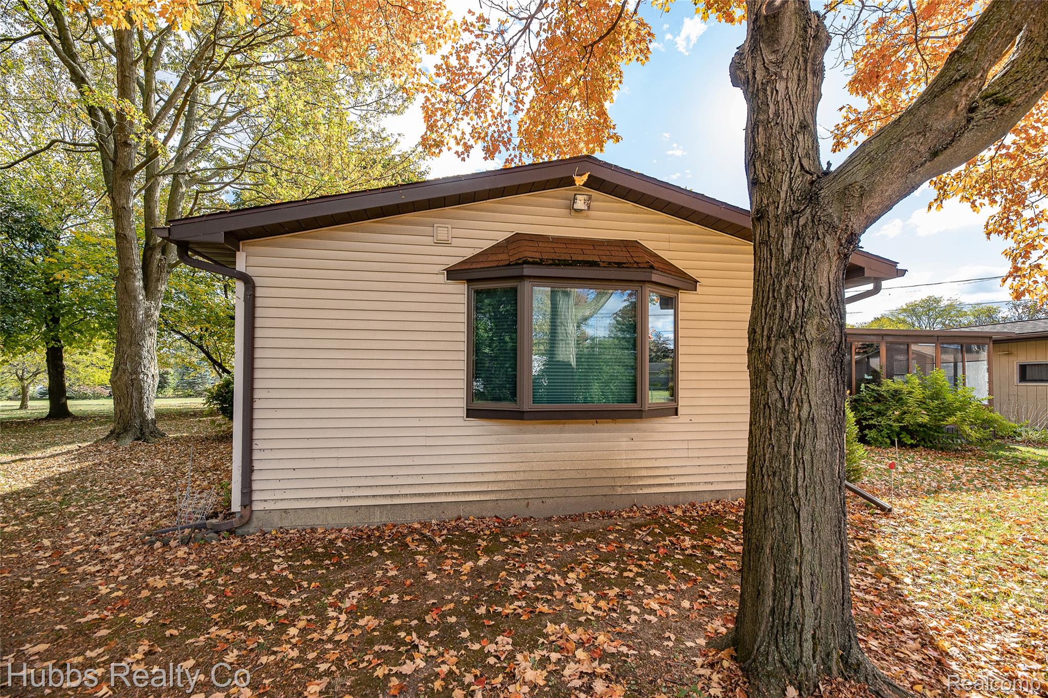 7122 Abbey Lane