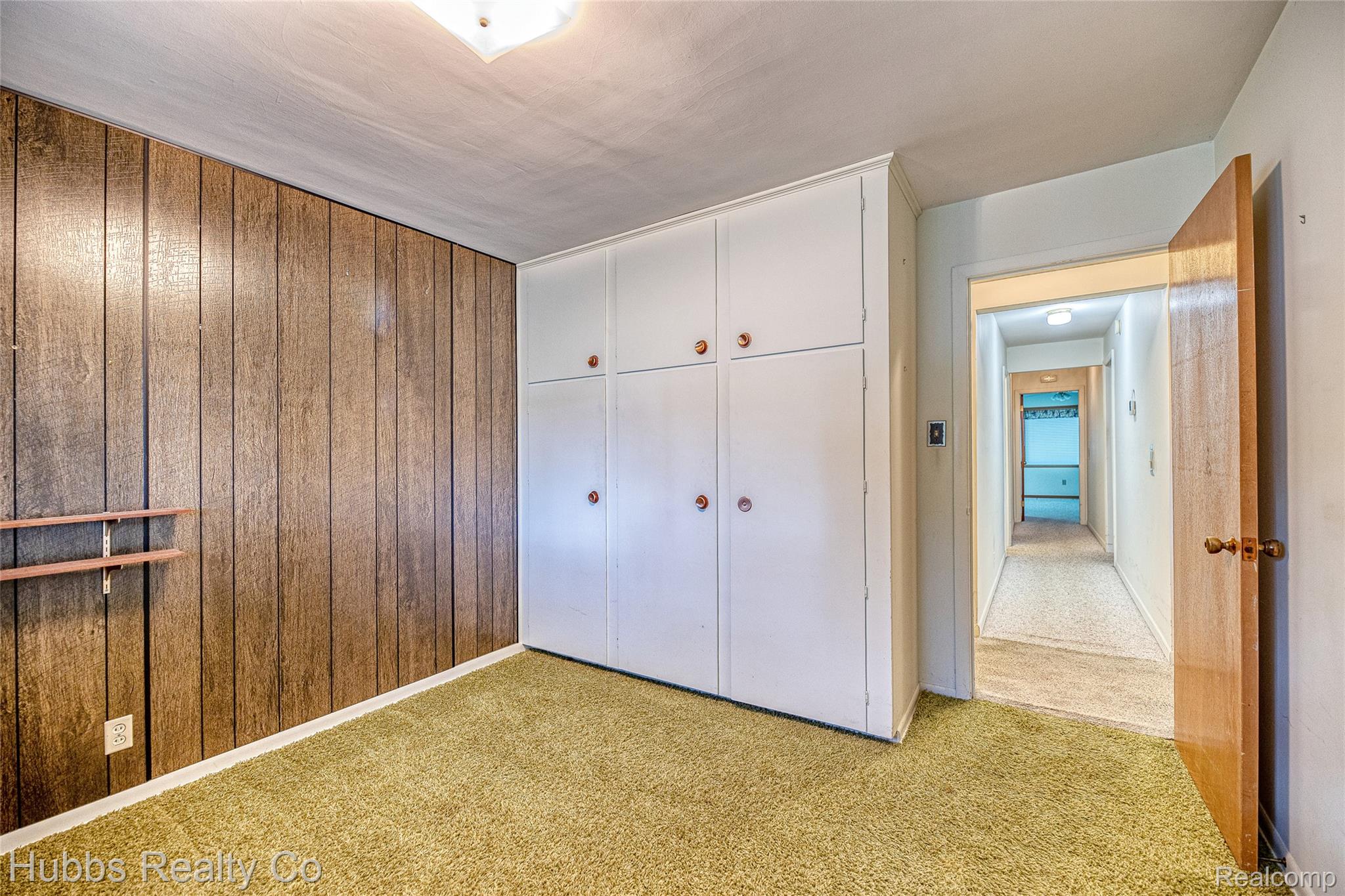 7122 Abbey Lane