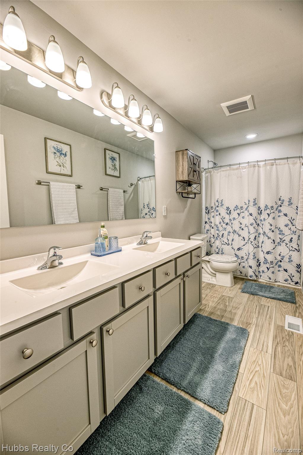 7340 Westminster Circle