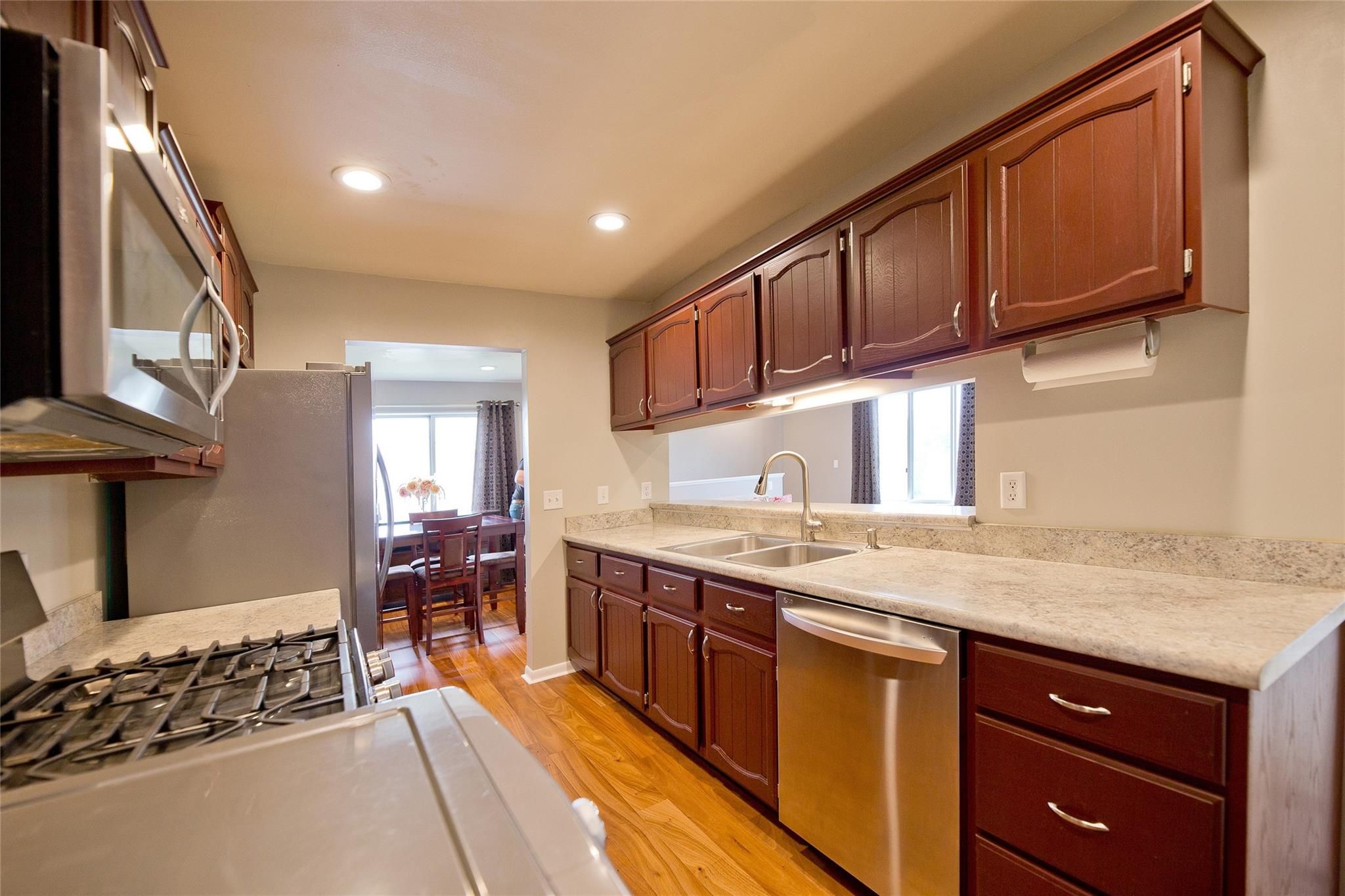 12221 WOODSIDE Drive