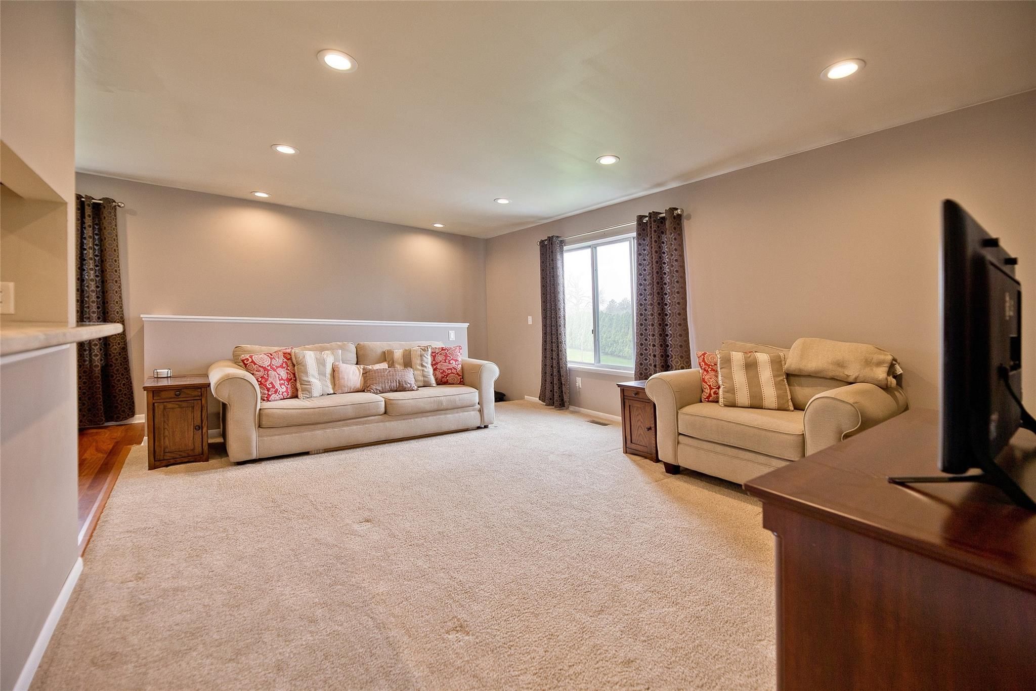 12221 WOODSIDE Drive