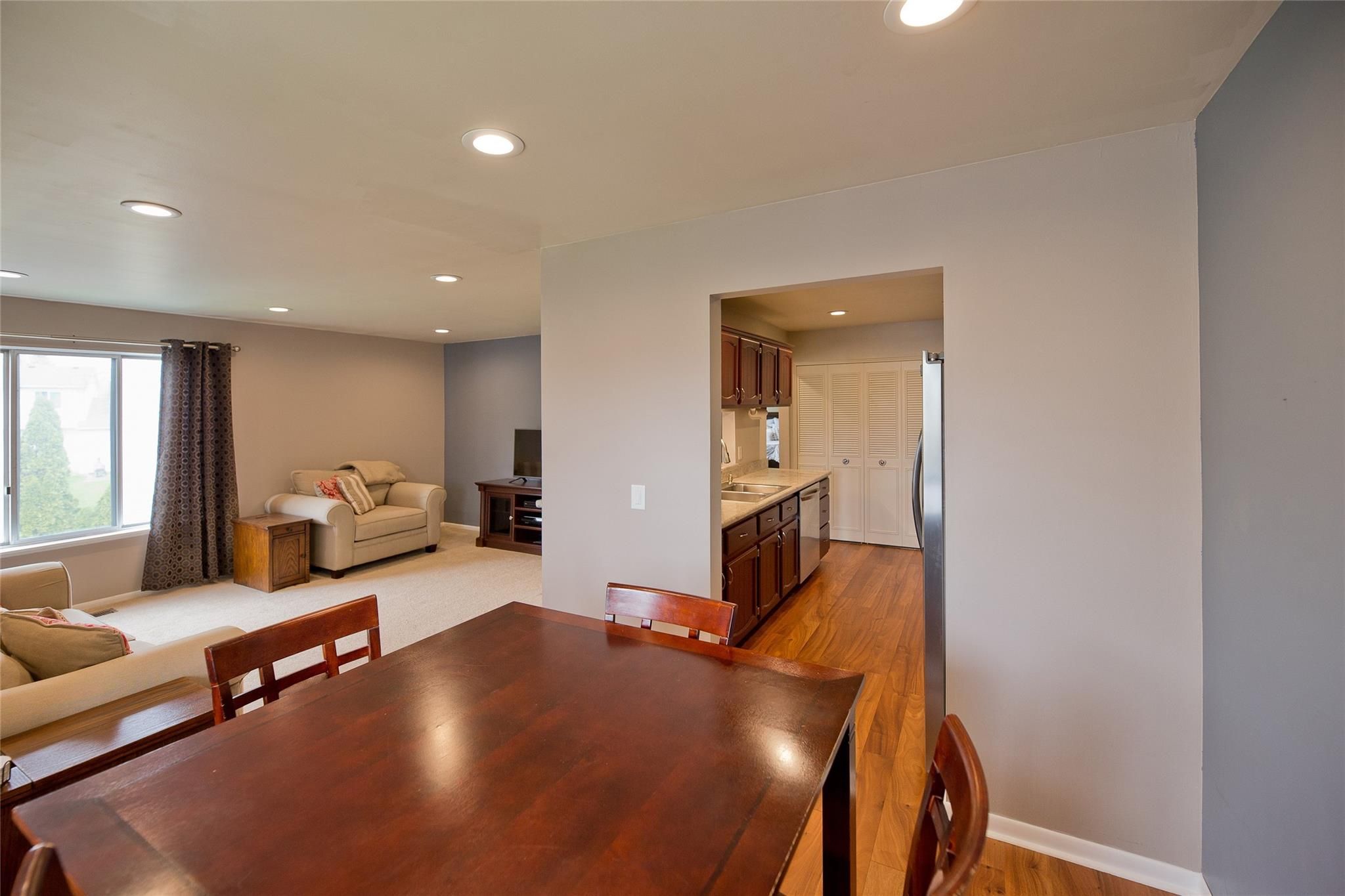12221 WOODSIDE Drive