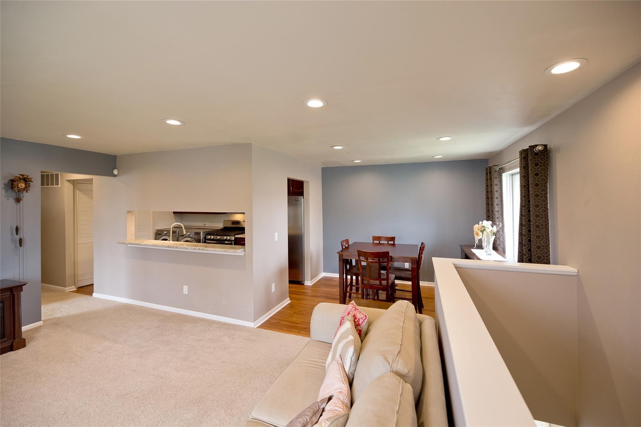 12221 WOODSIDE Drive