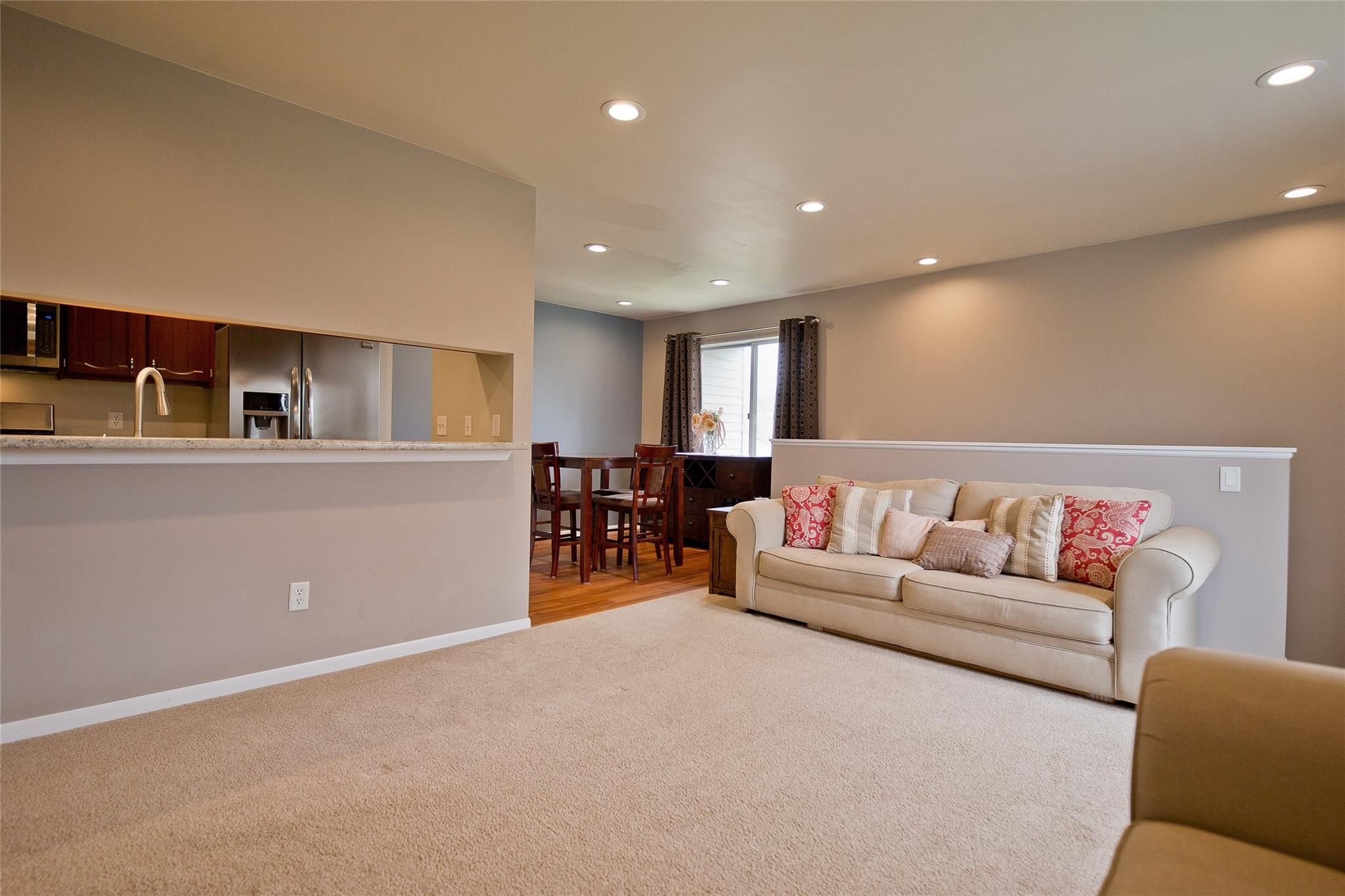 12221 WOODSIDE Drive