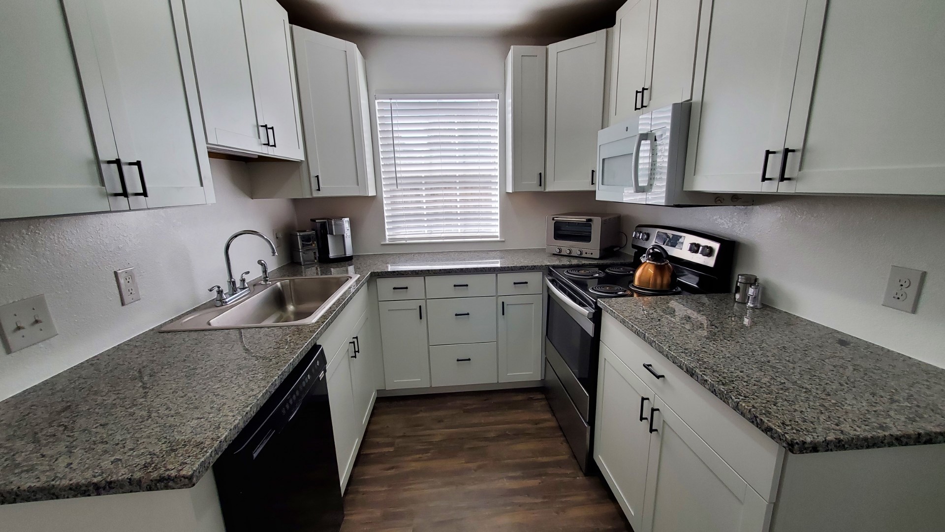 3229 Whatley Drive Unit: 3229