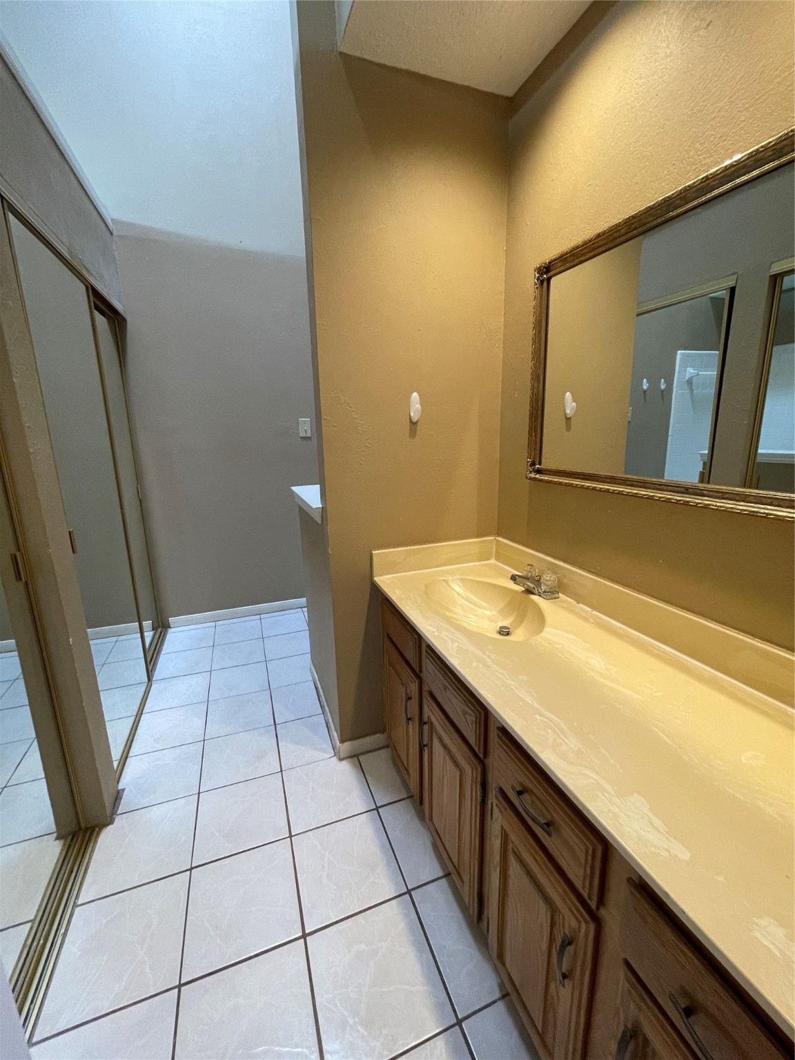 2204 W Park Boulevard 3303