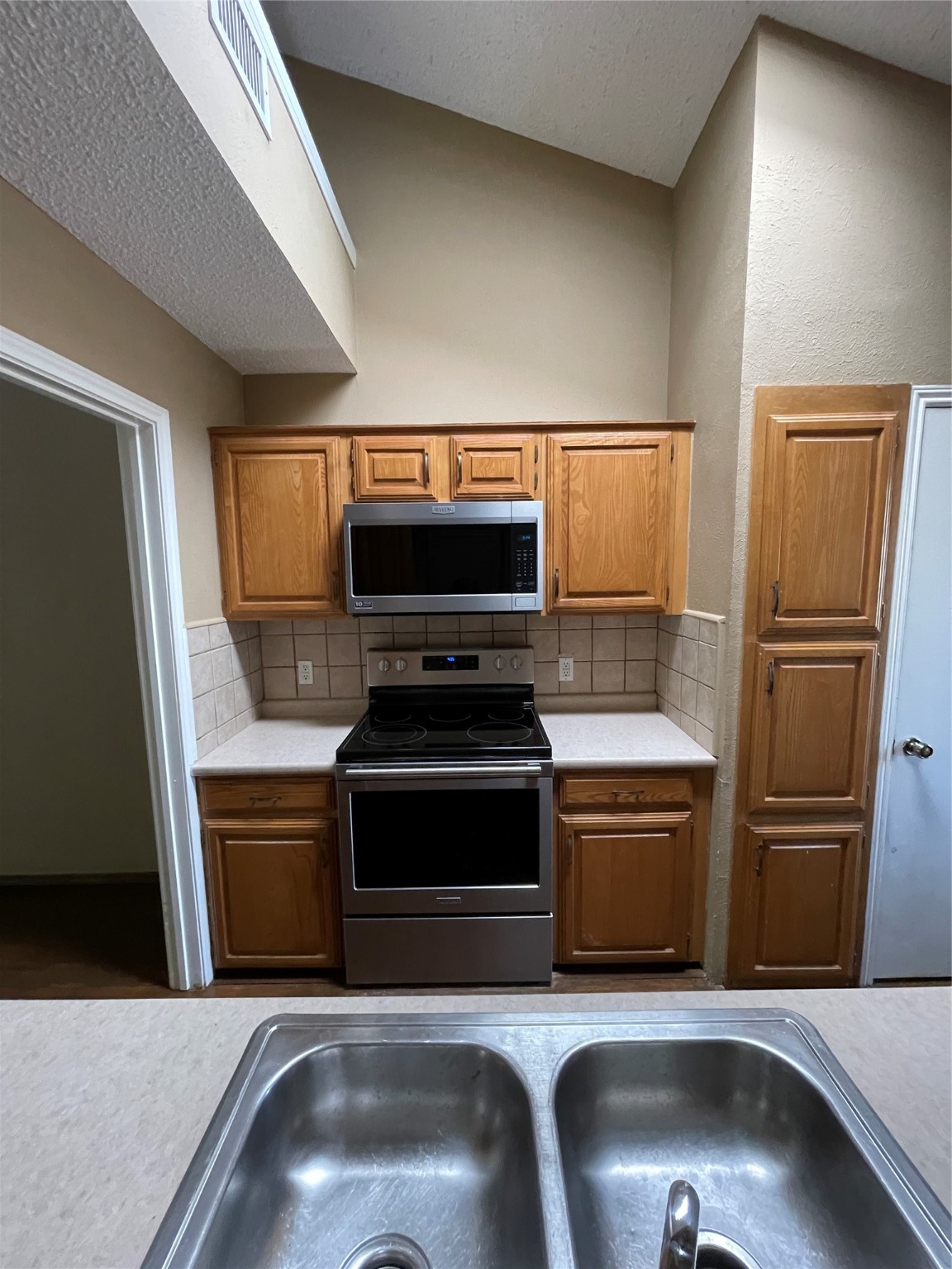 2204 W Park Boulevard 3303