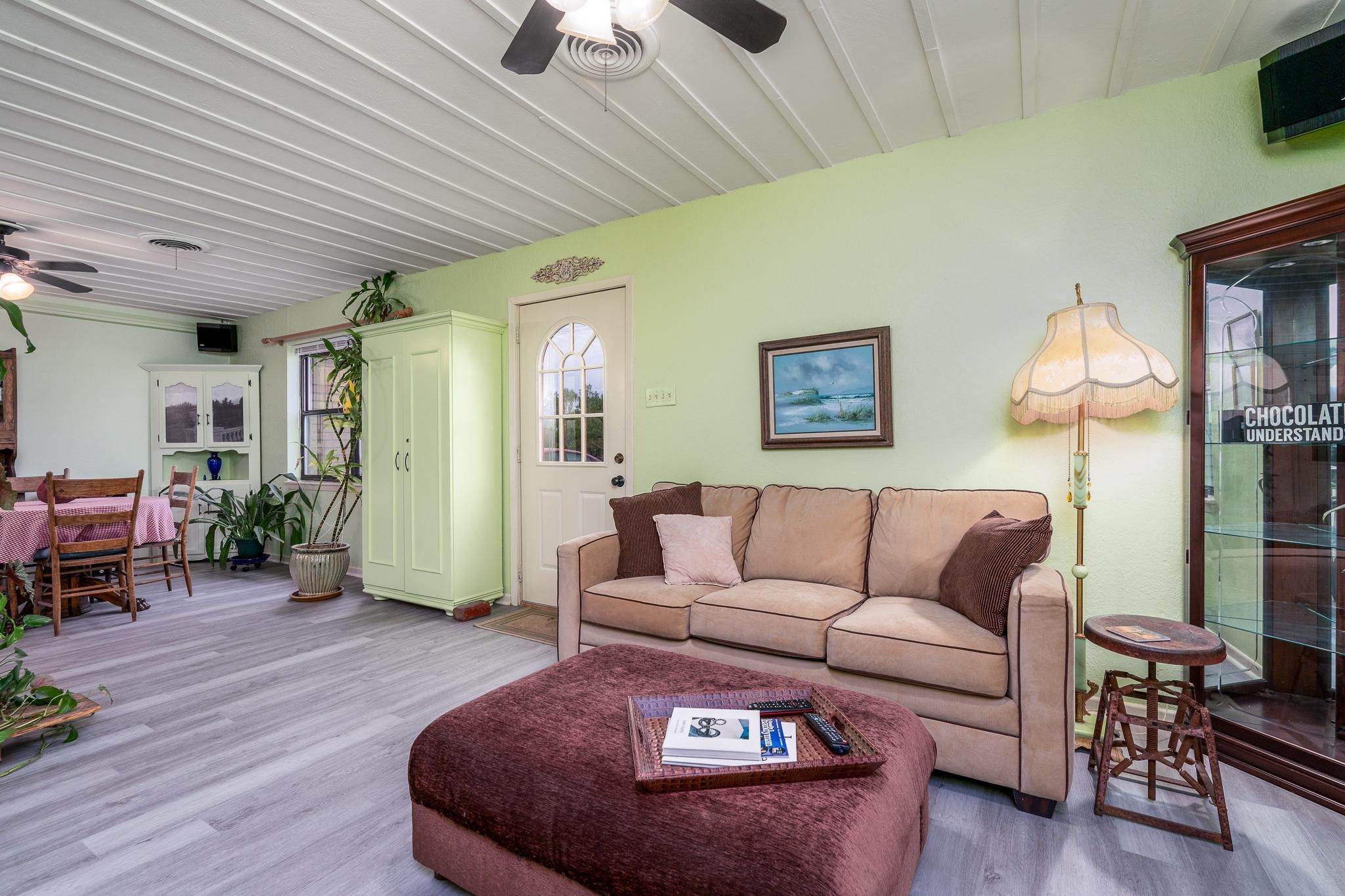 3332 Hayter Road