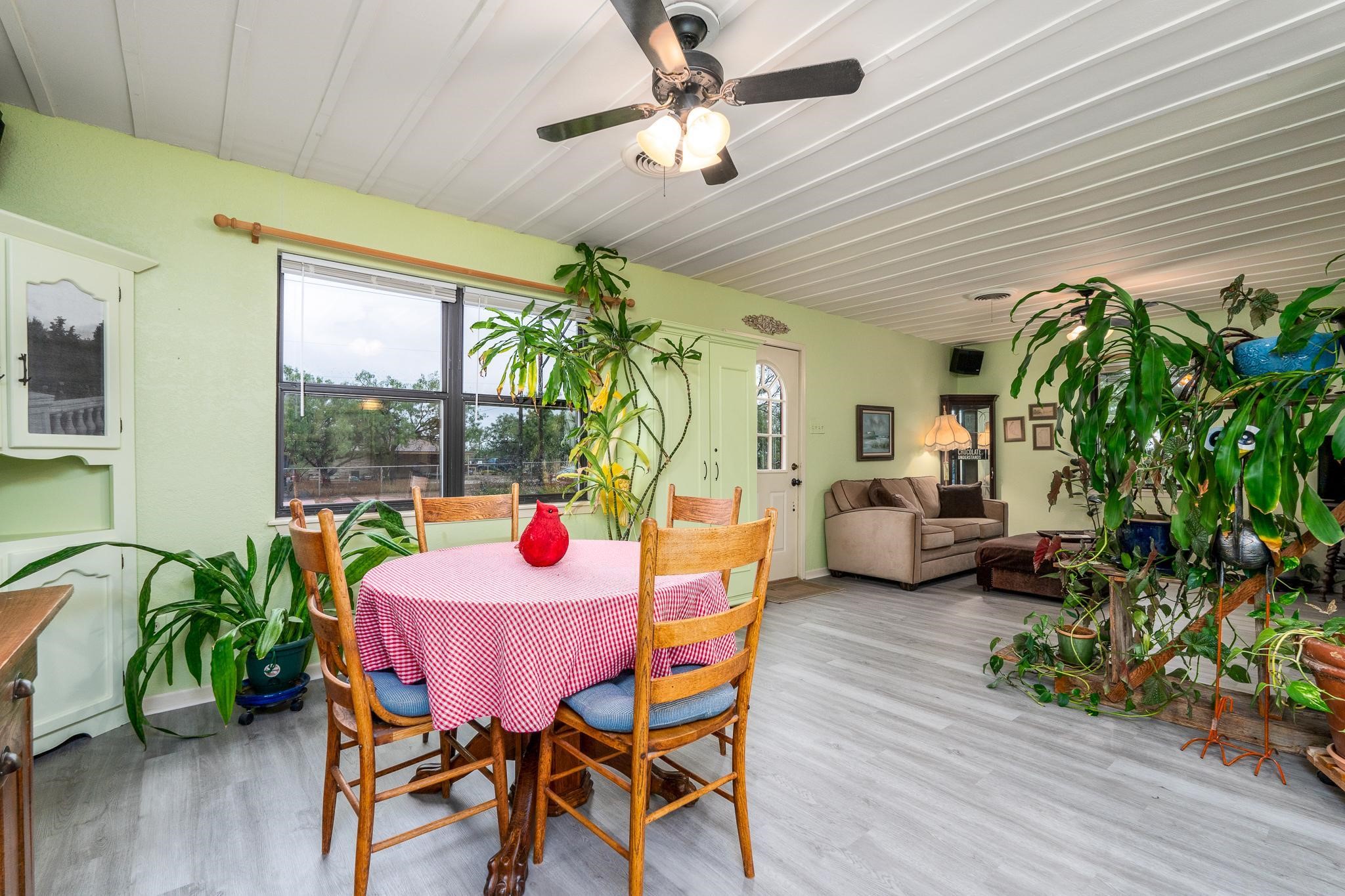 3332 Hayter Road