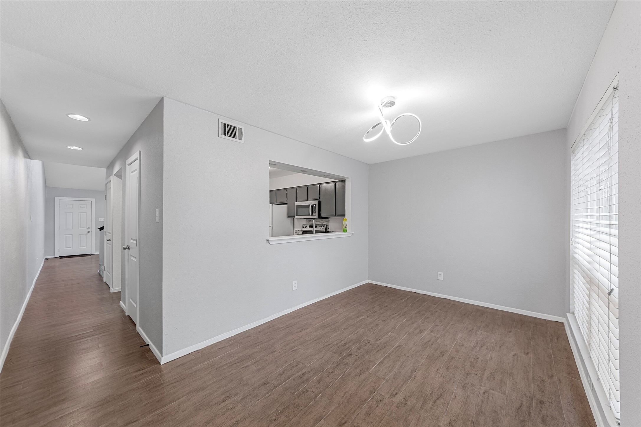 6738 Eastridge Drive 104
