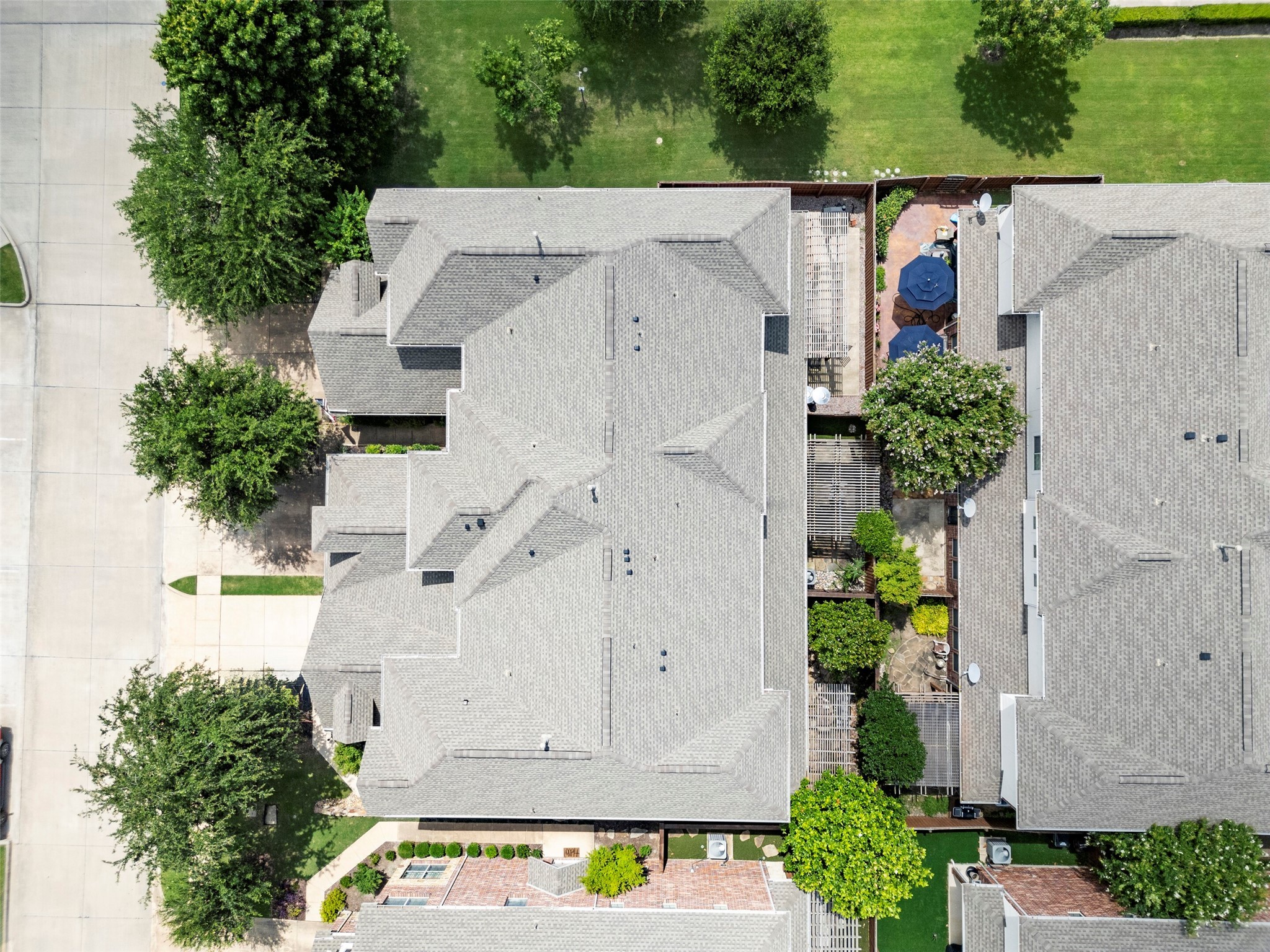 4829 Bayview Drive