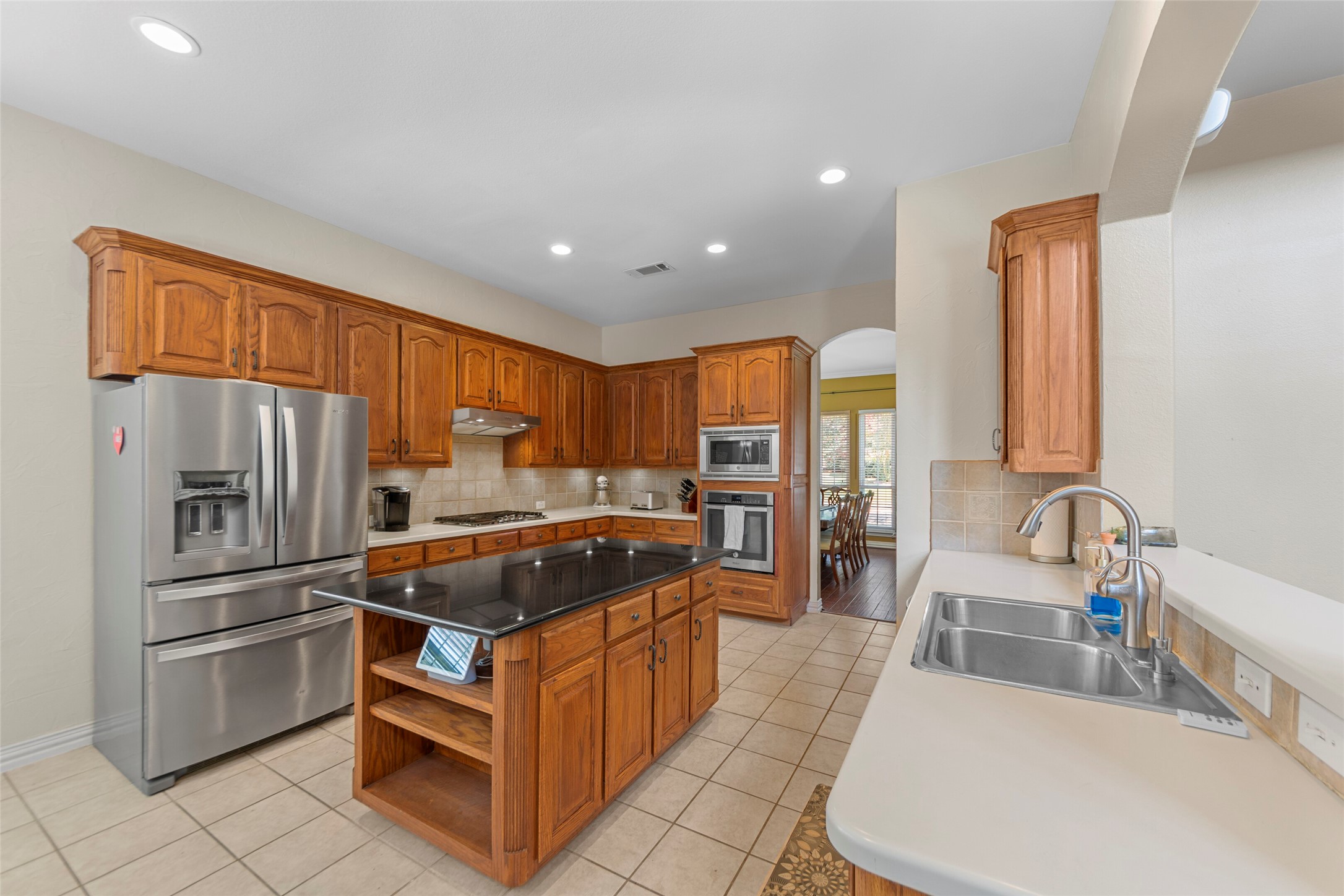 1812 E Branch Hollow Drive