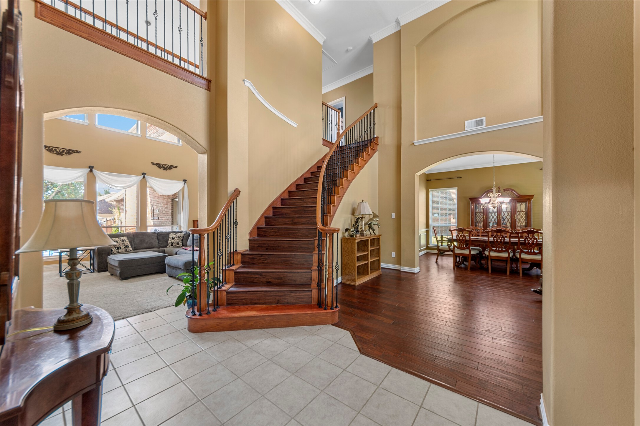 1812 E Branch Hollow Drive