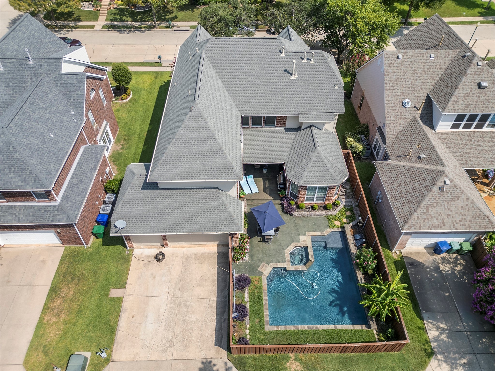 1812 E Branch Hollow Drive