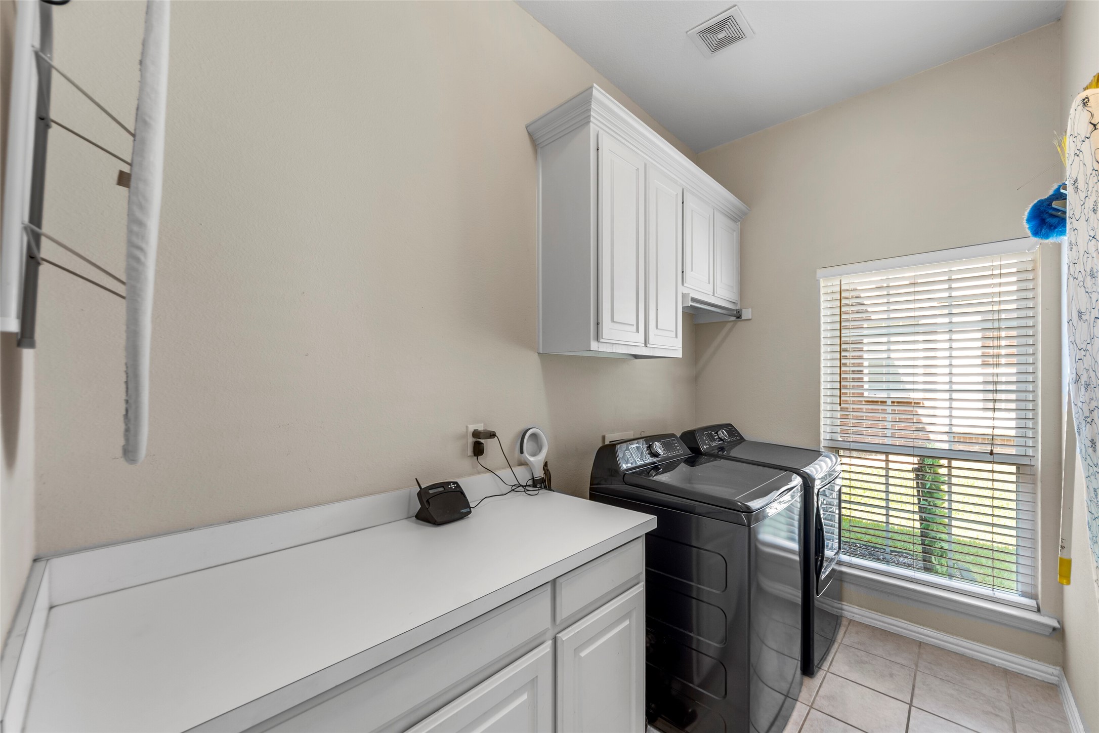 1812 E Branch Hollow Drive