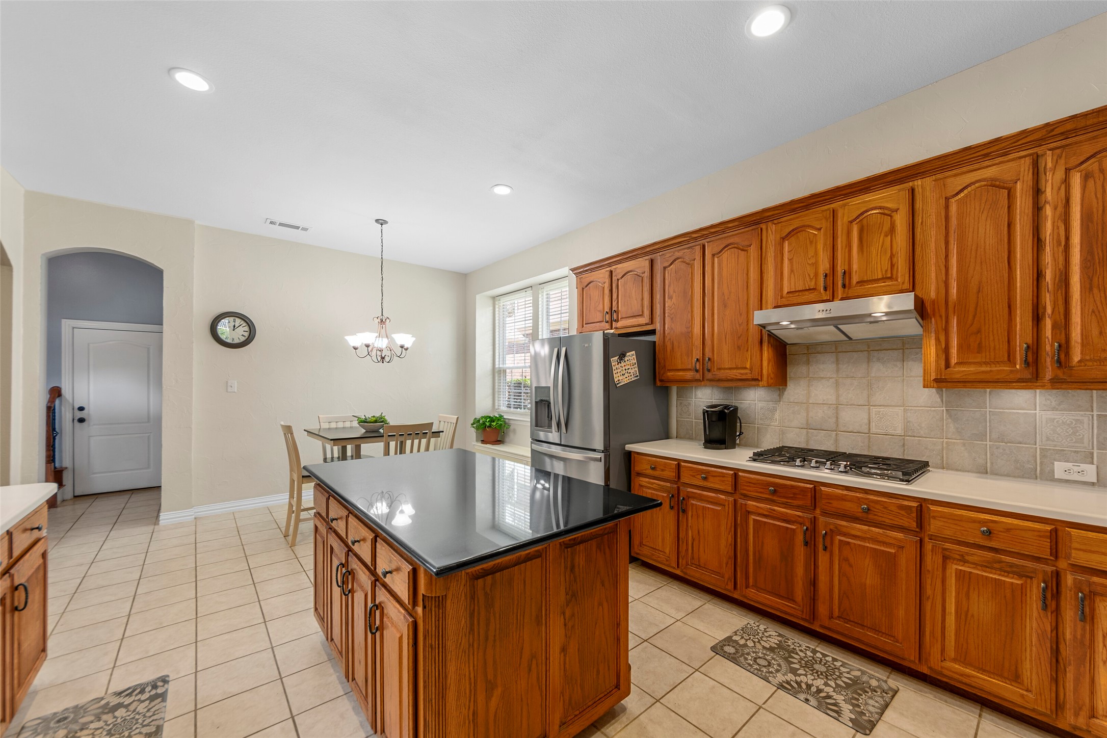 1812 E Branch Hollow Drive