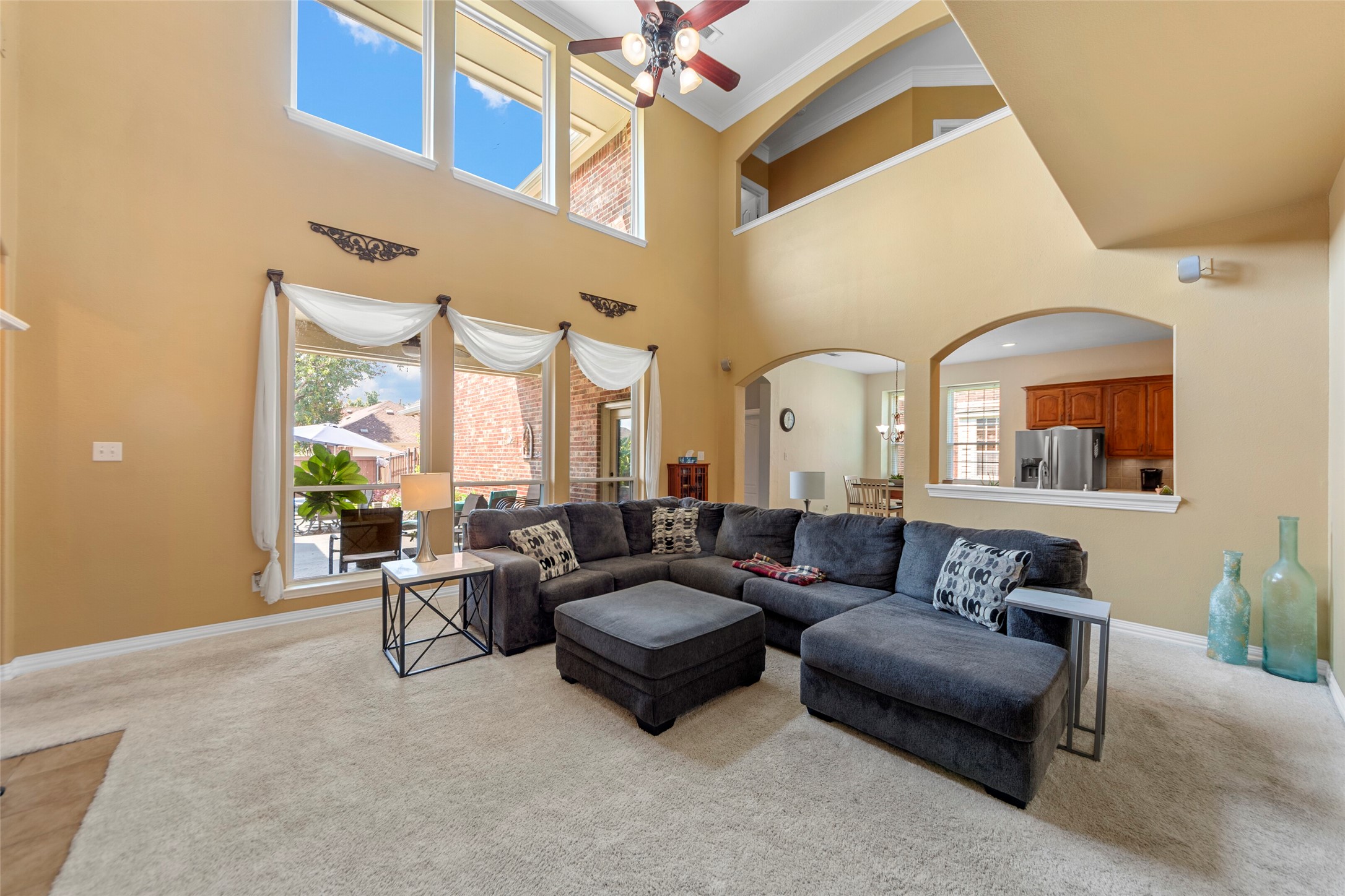 1812 E Branch Hollow Drive