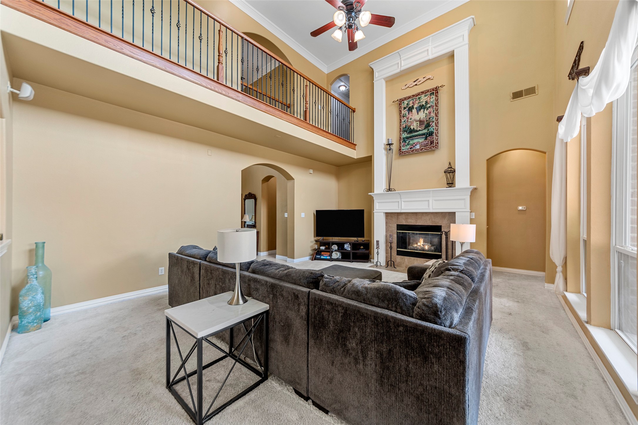 1812 E Branch Hollow Drive
