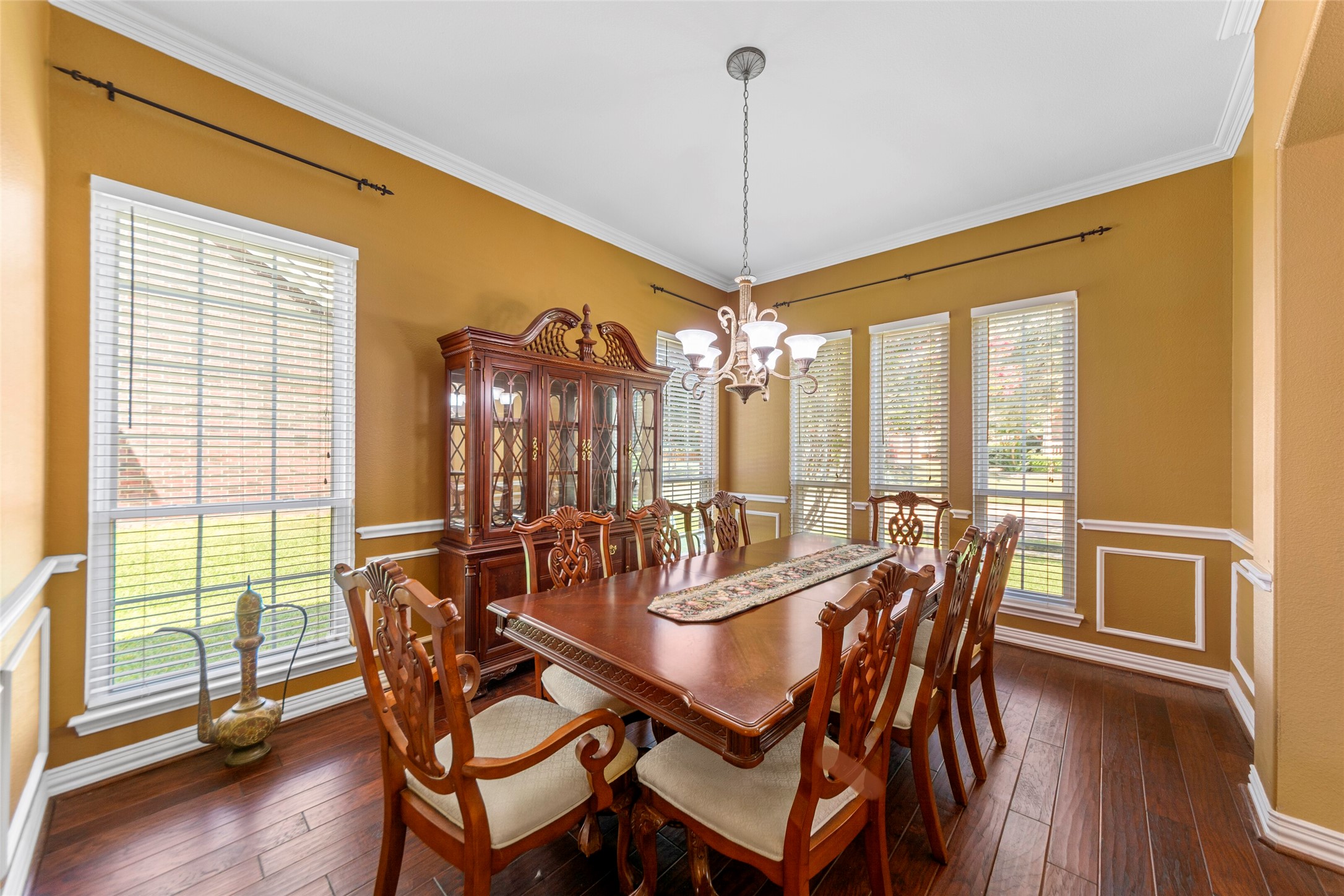 1812 E Branch Hollow Drive