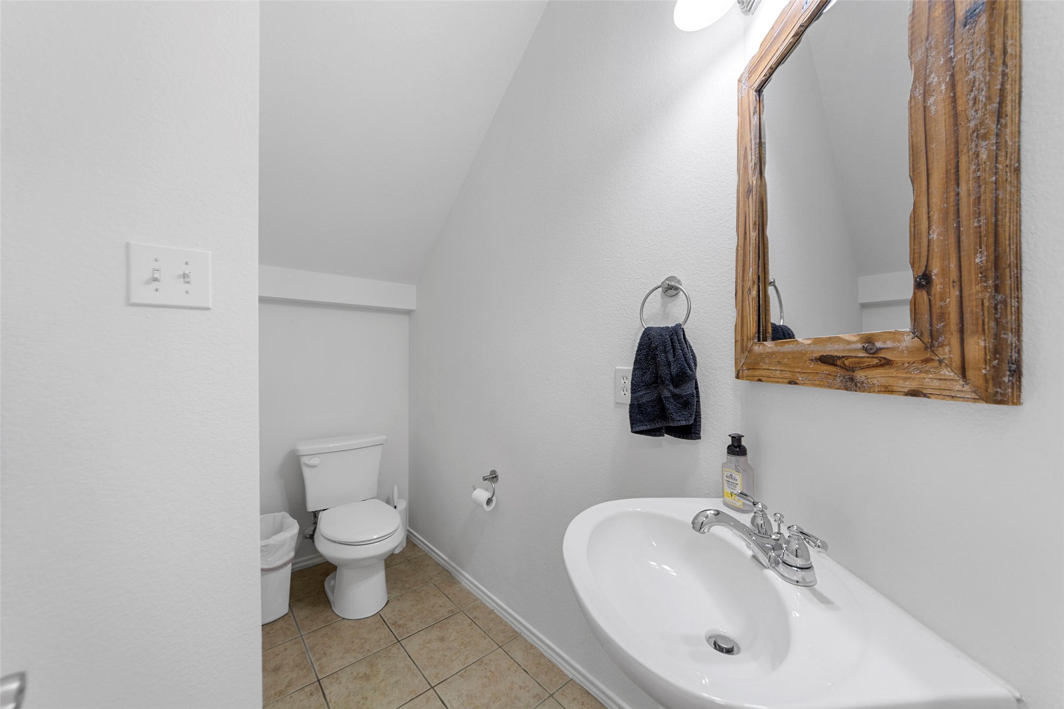 1210 Iron Horse Street