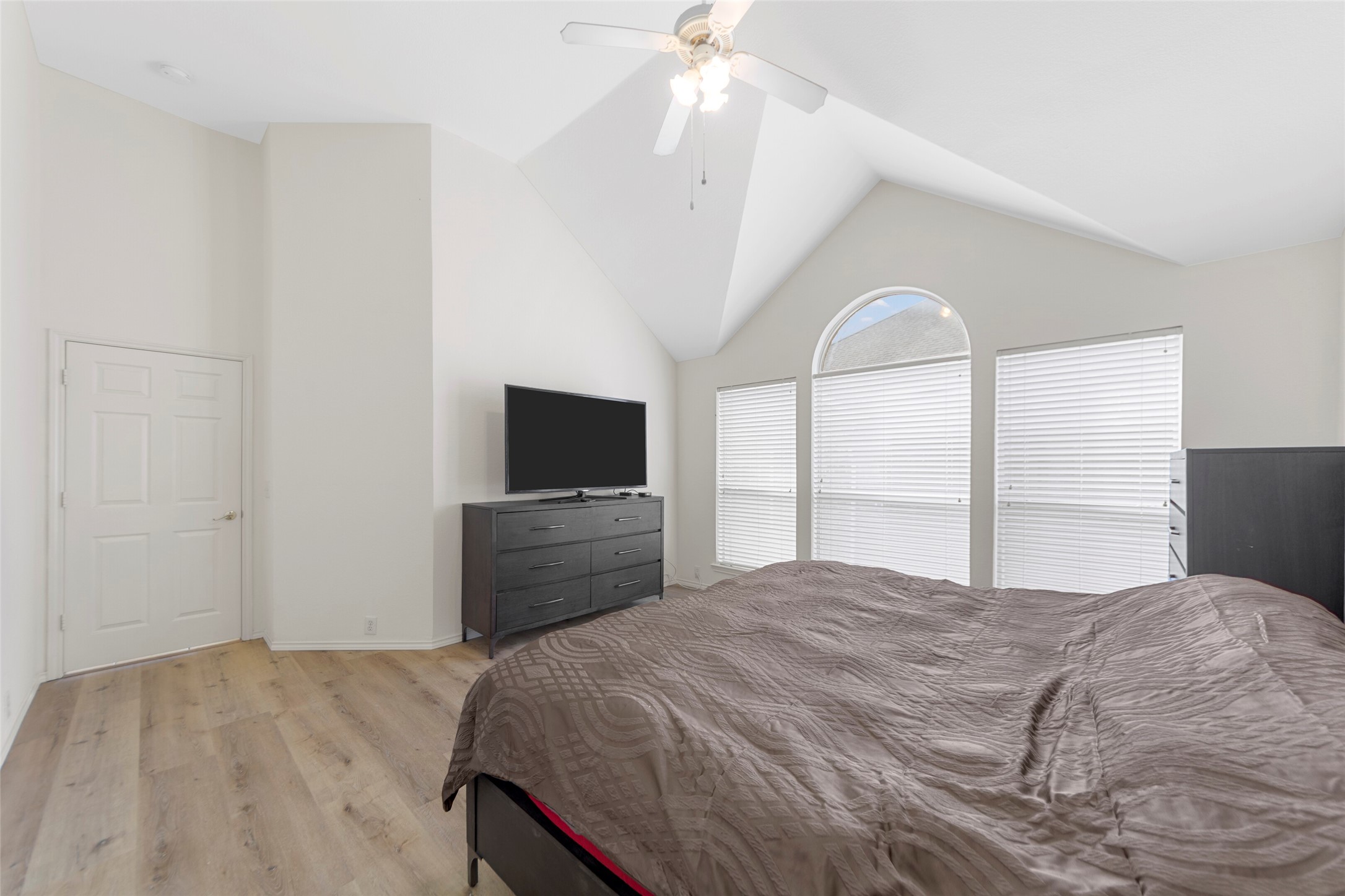 3309 Heatherbrook Drive