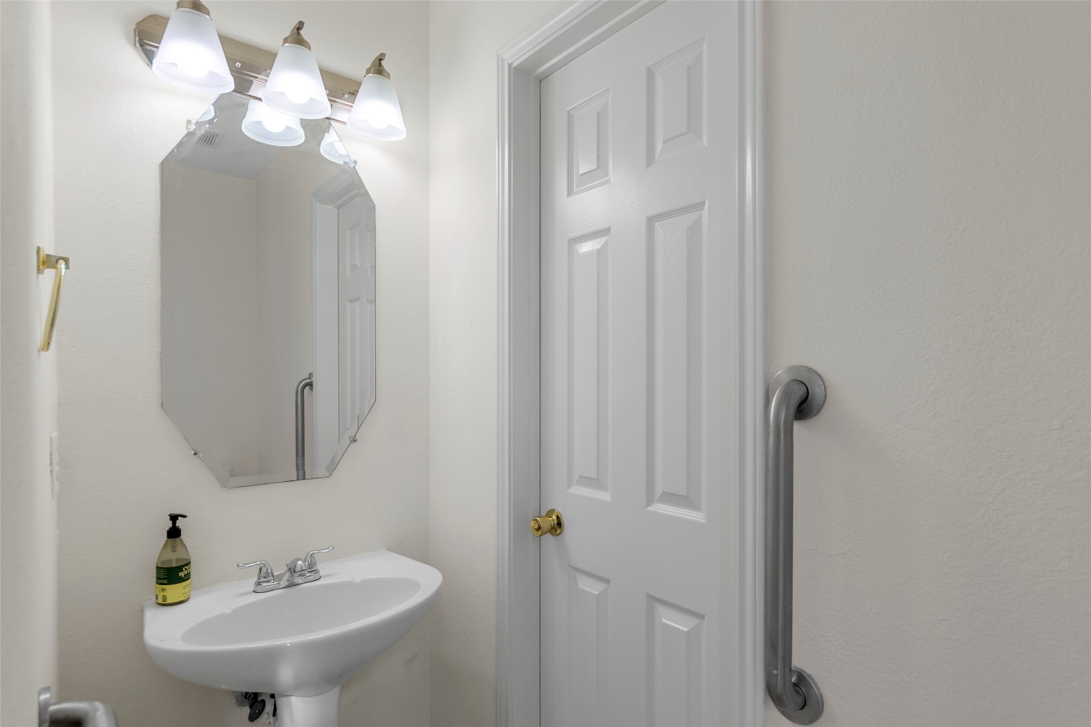 3309 Heatherbrook Drive