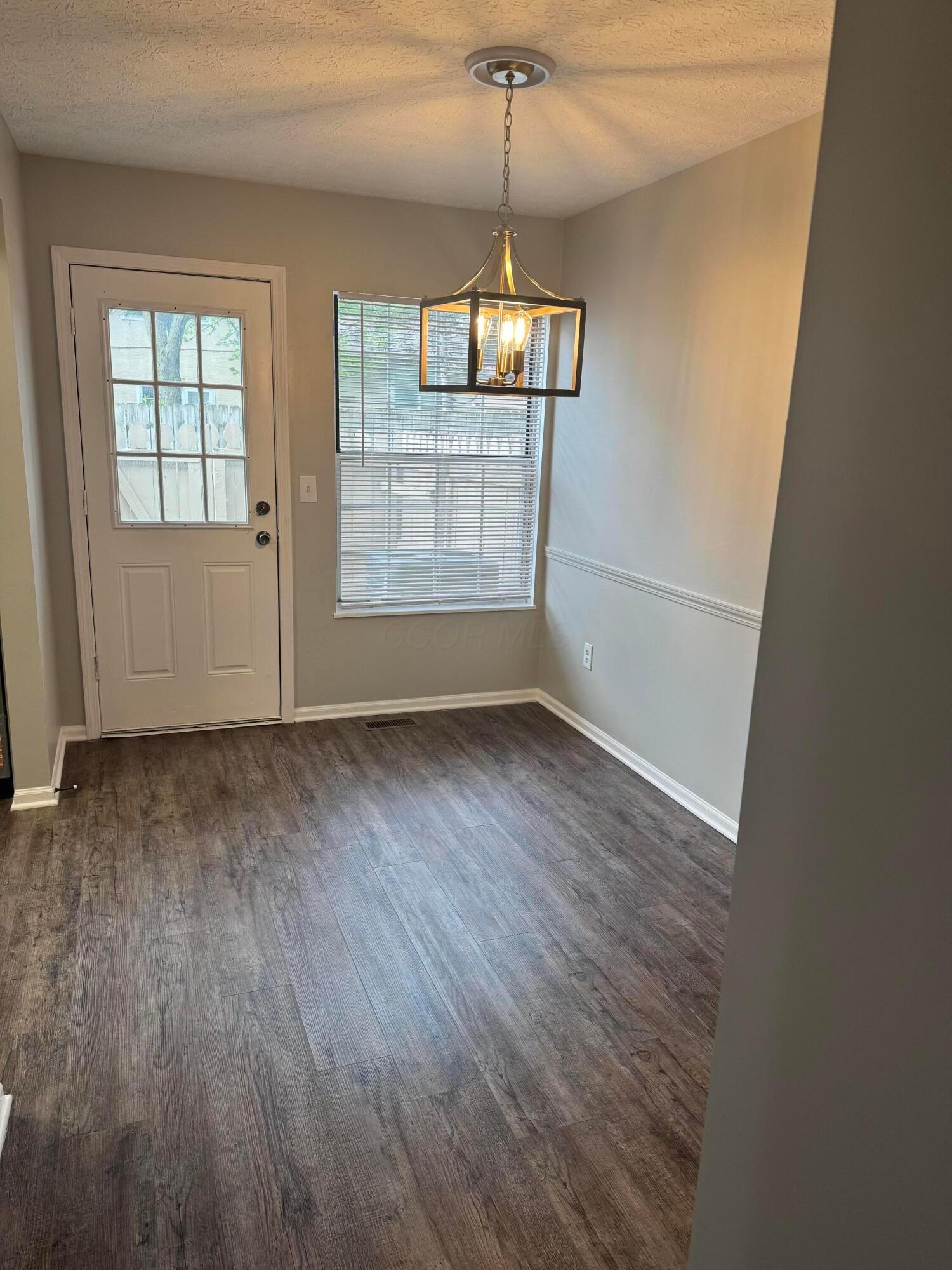 5076 Dalmeny Court