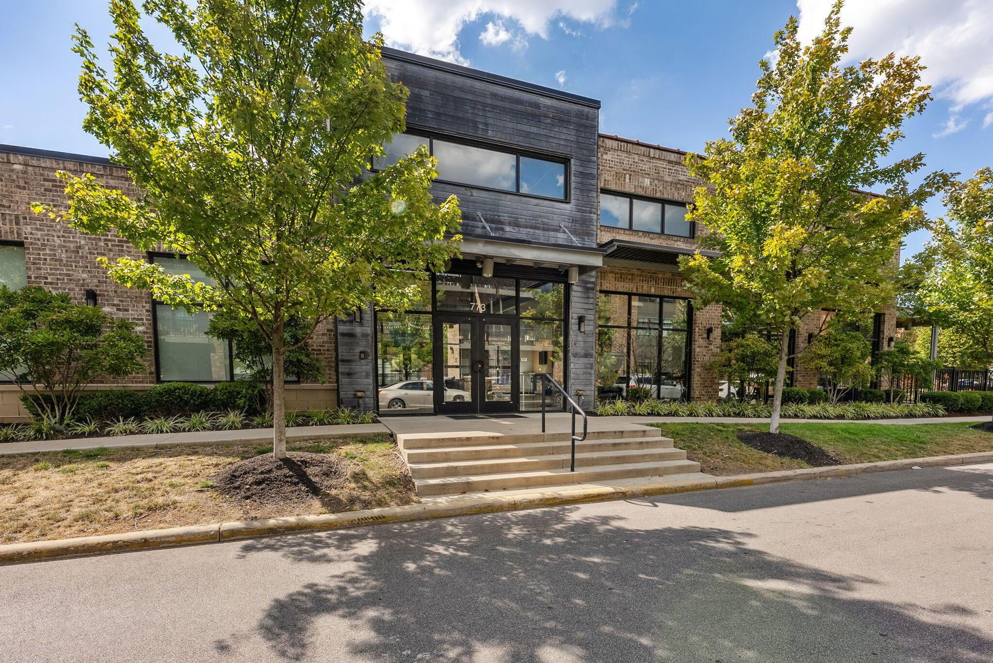 367 Auden Avenue, 210