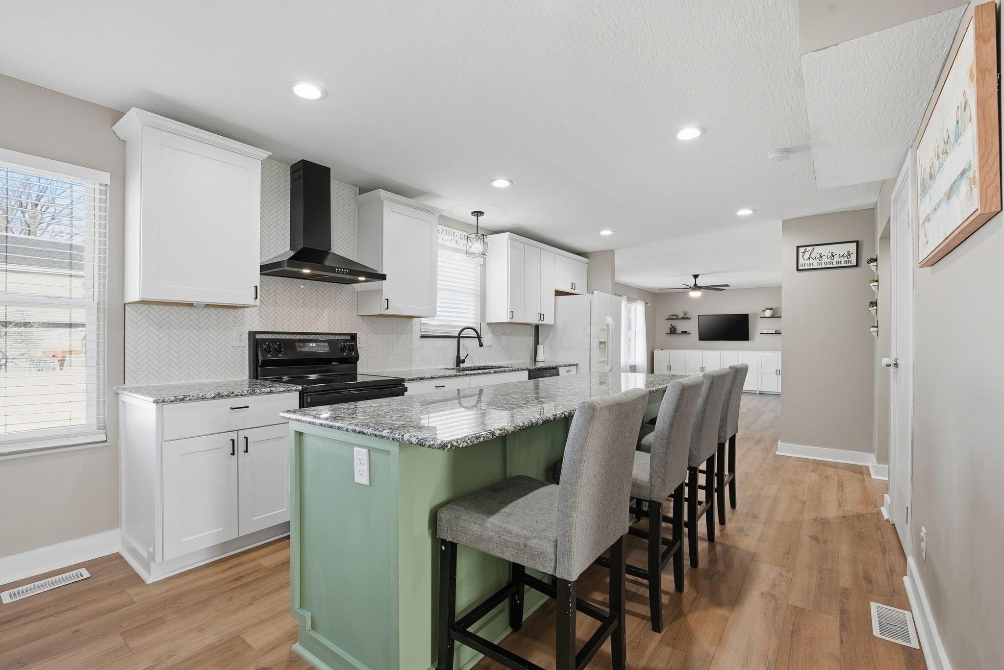 3802 Ravens Glen Drive