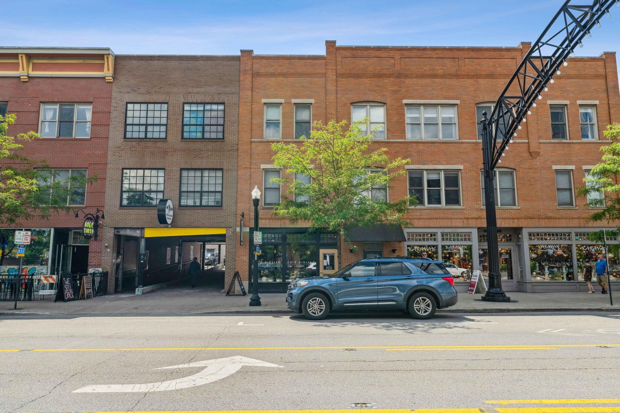 769 N High Street, R301