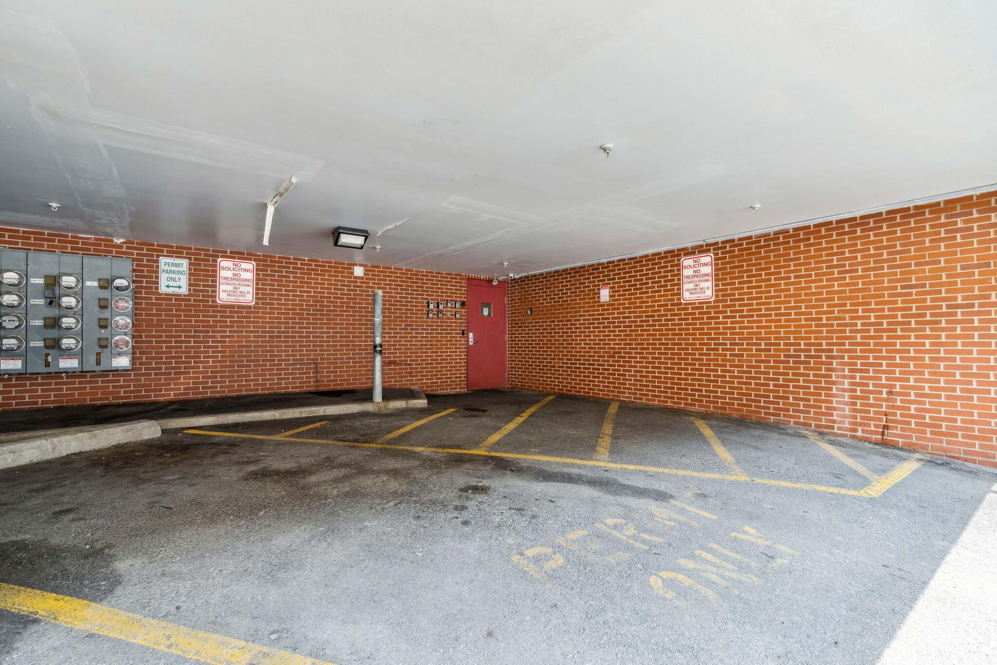 769 N High Street, R301