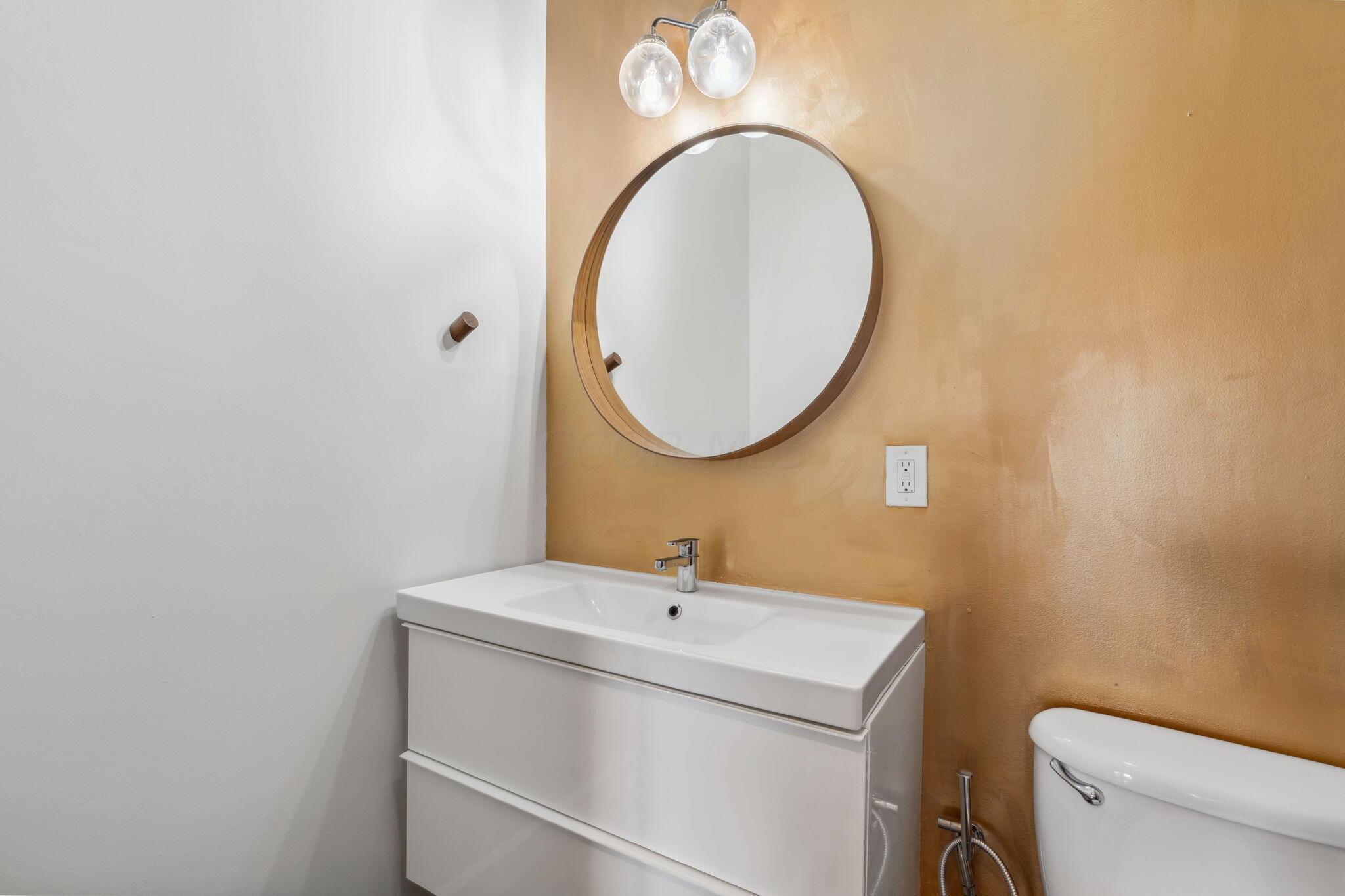 769 N High Street, R301