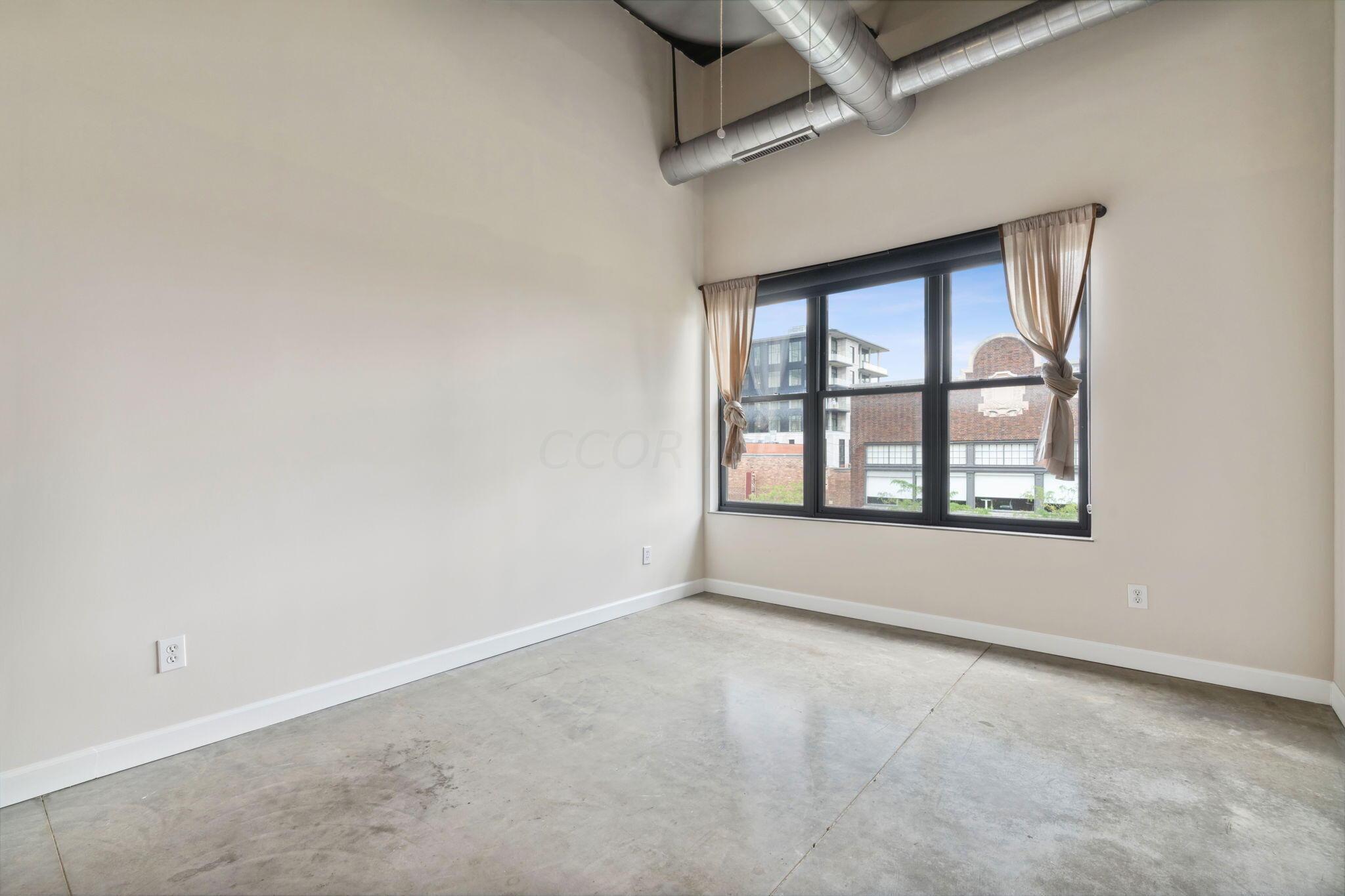 769 N High Street, R301