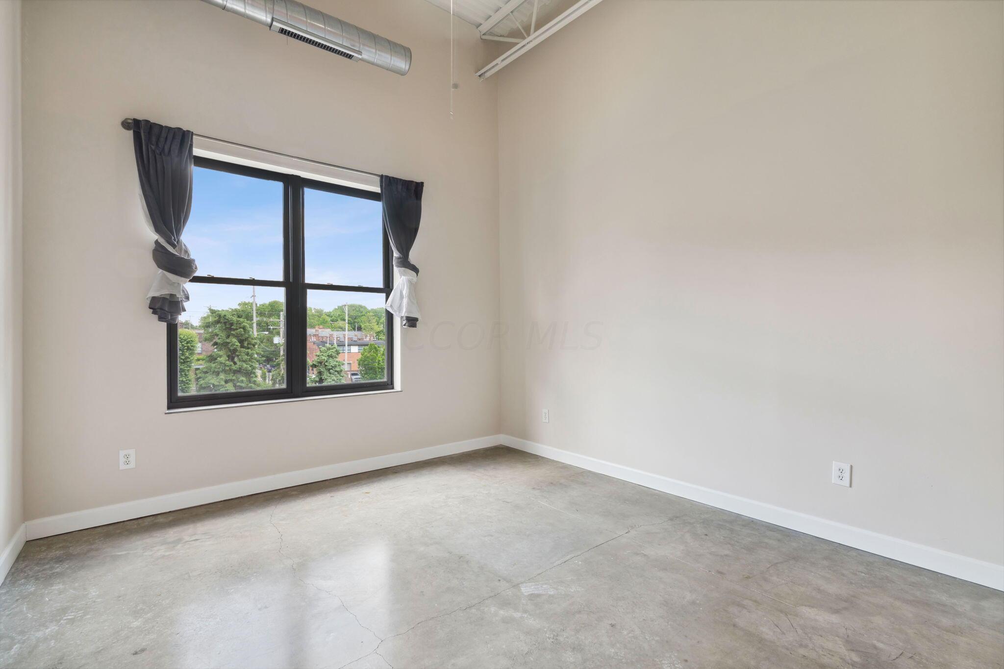 769 N High Street, R301