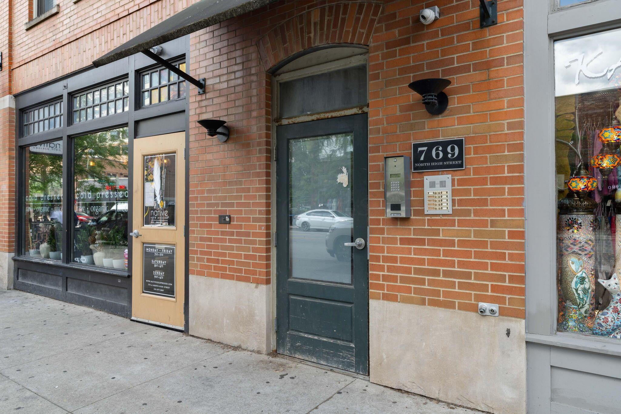 769 N High Street, R301