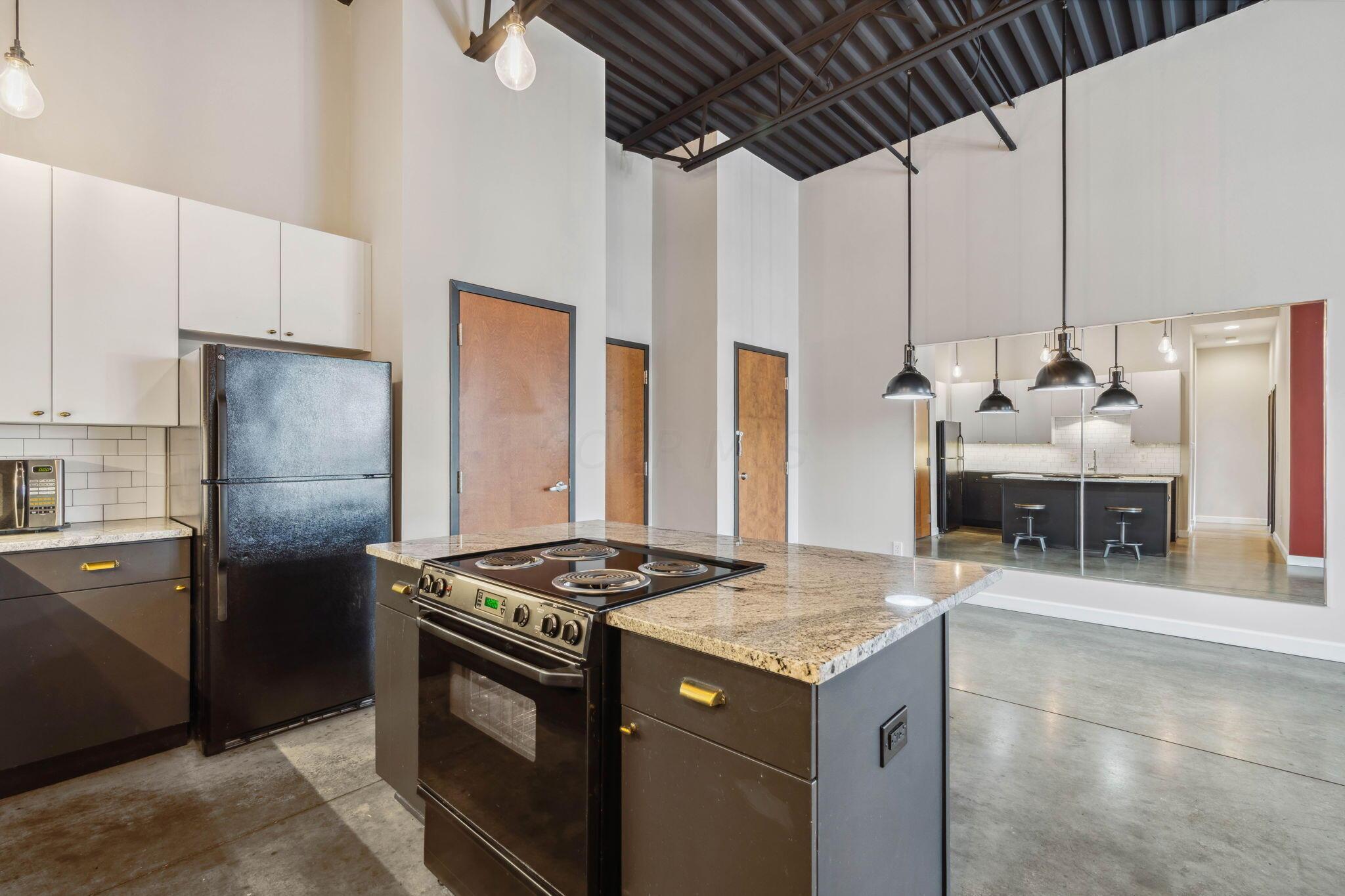 769 N High Street, R301