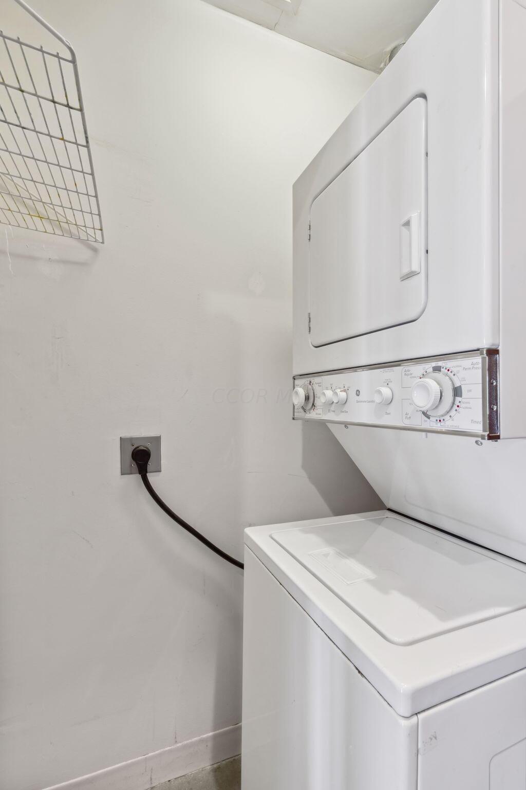 769 N High Street, R301