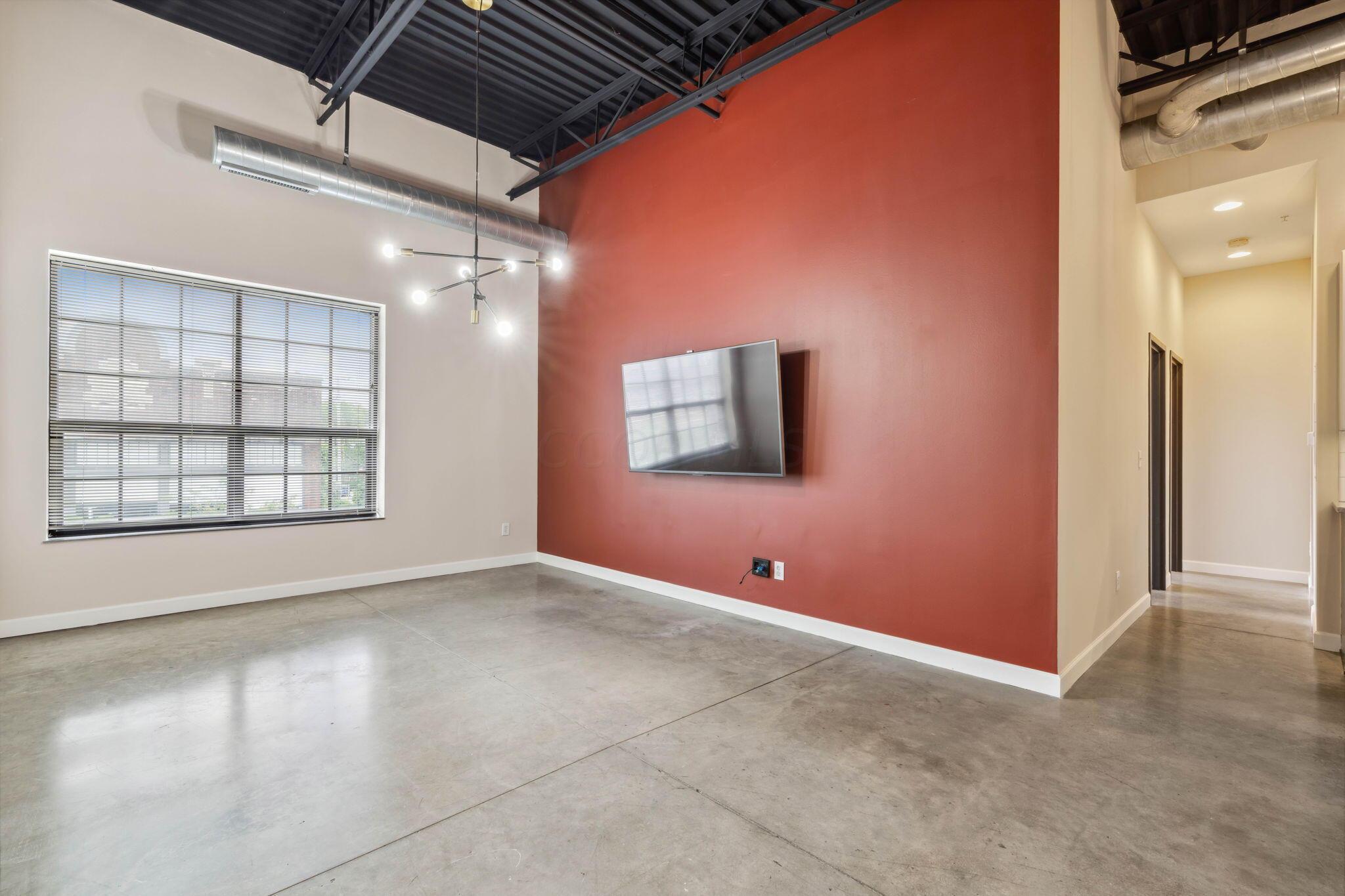 769 N High Street, R301