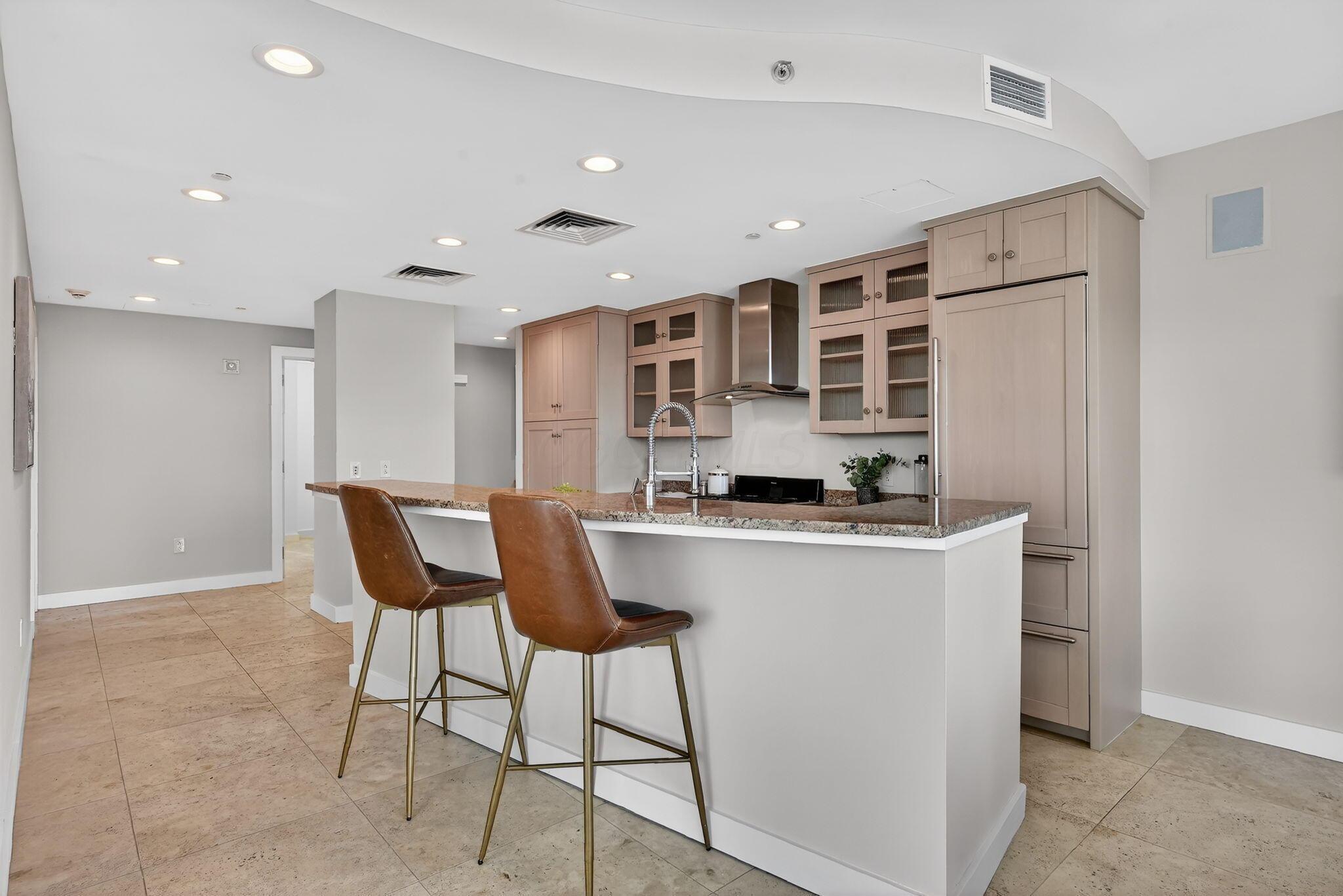 1 Miranova Place, 1840