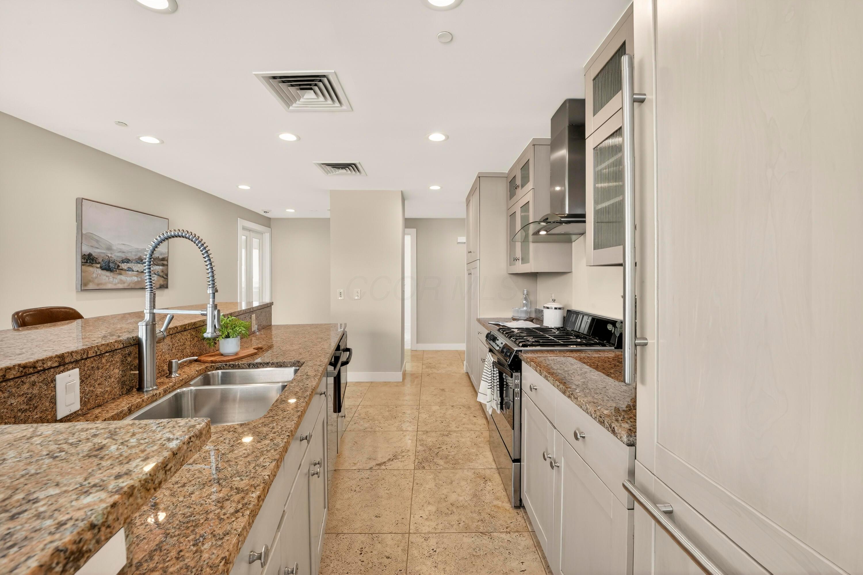 1 Miranova Place, 1840