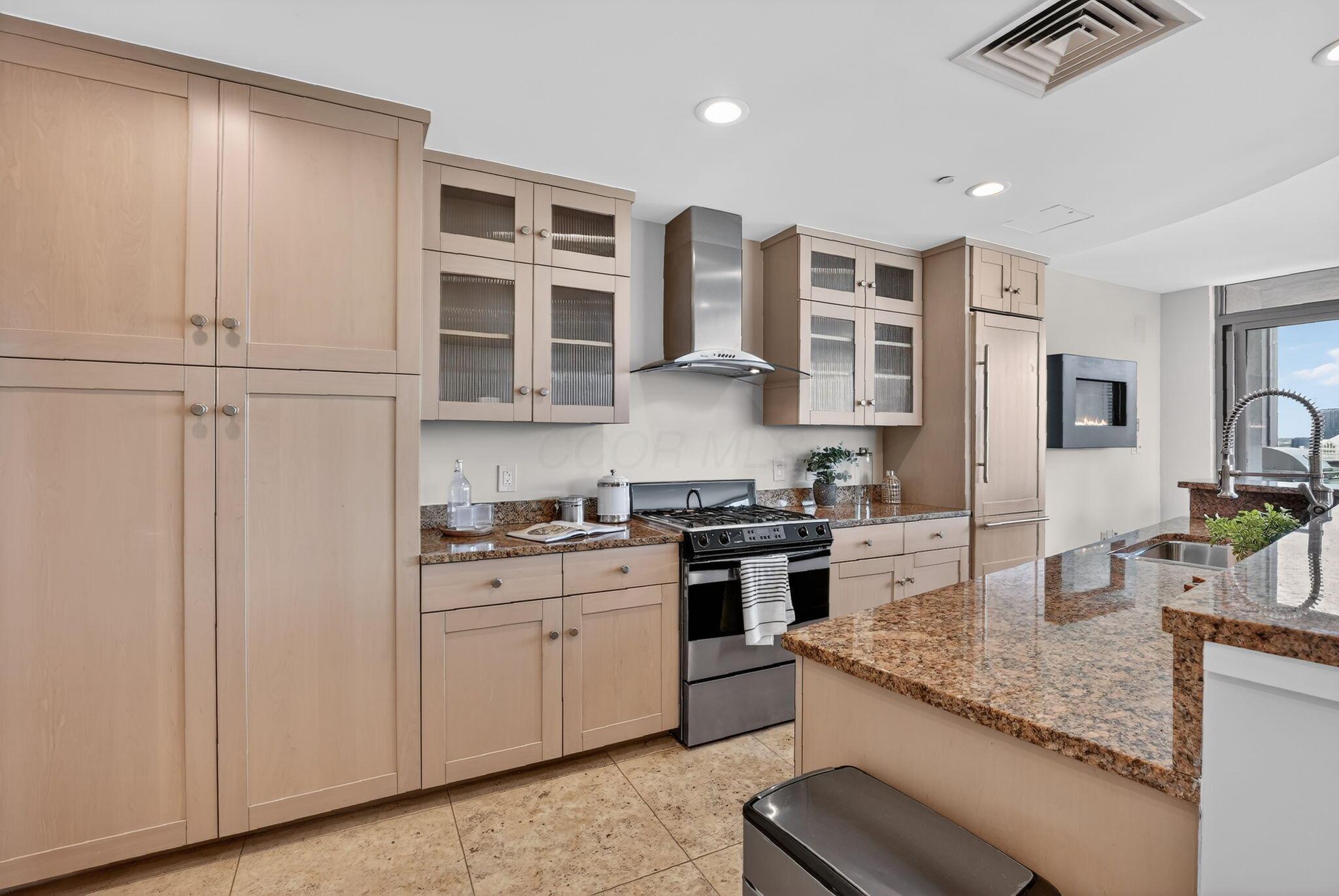 1 Miranova Place, 1840